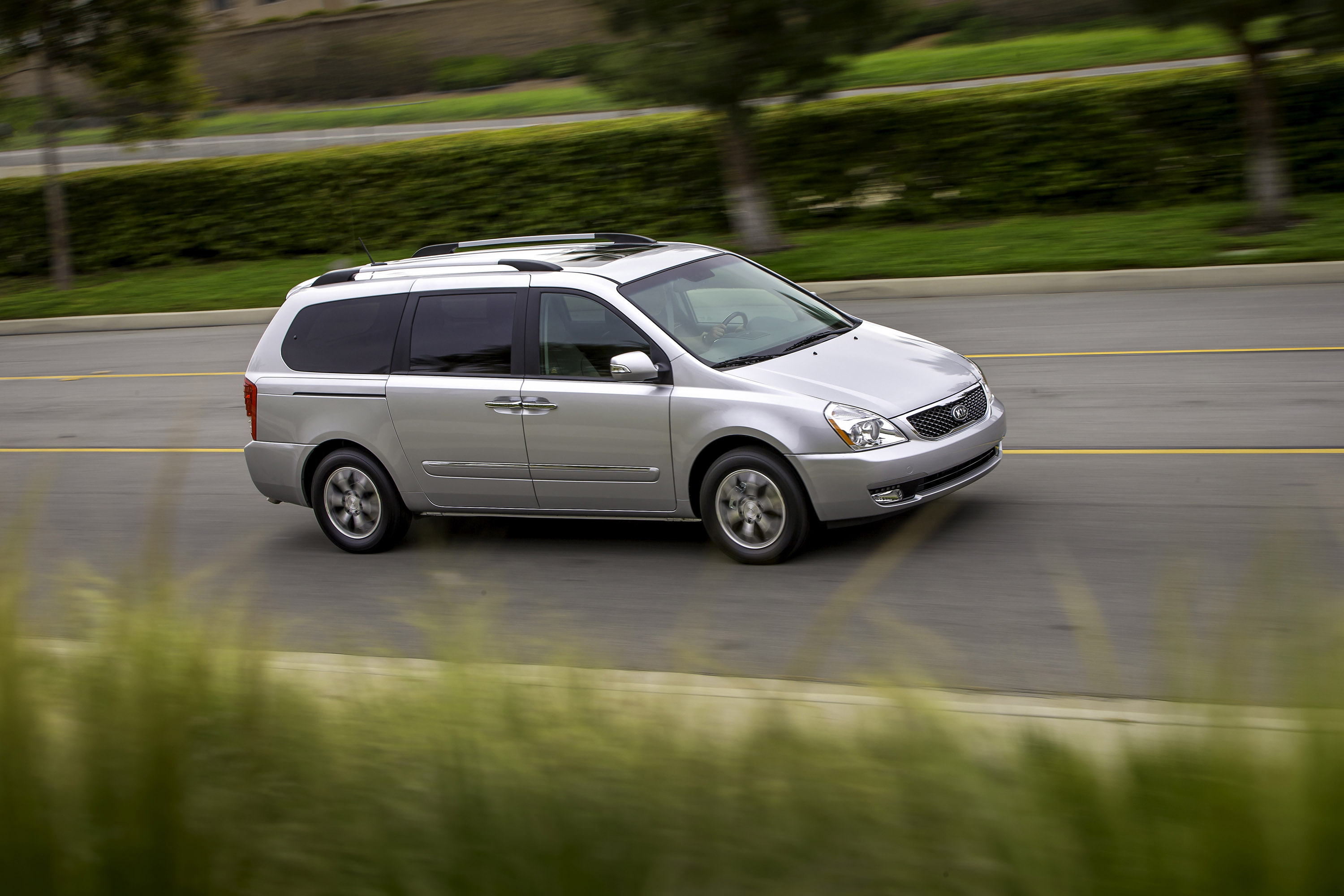 Kia Sedona photo #3