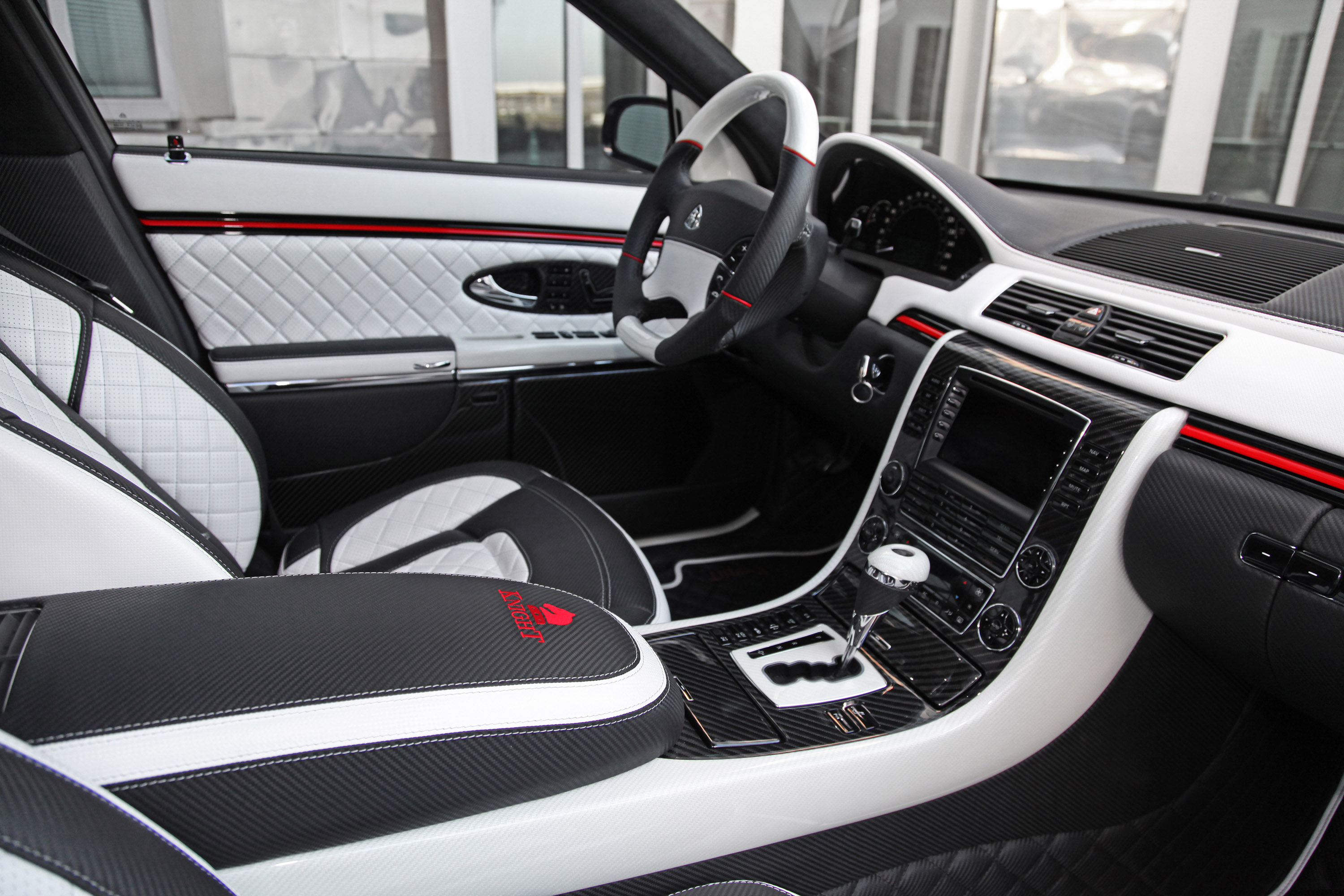 Knight Luxury Maybach-Sir Maybach photo #5