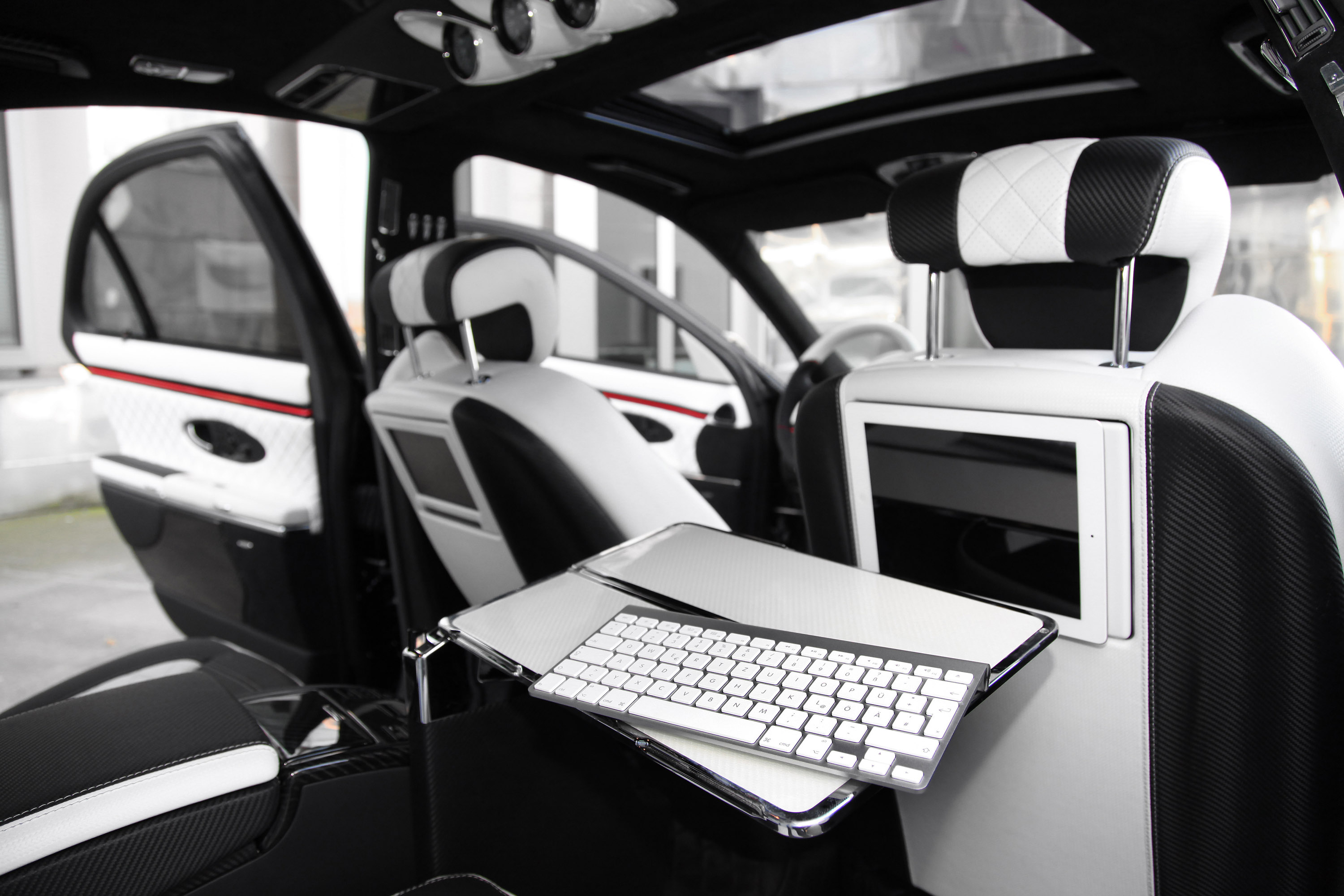 Knight Luxury Maybach-Sir Maybach photo #8