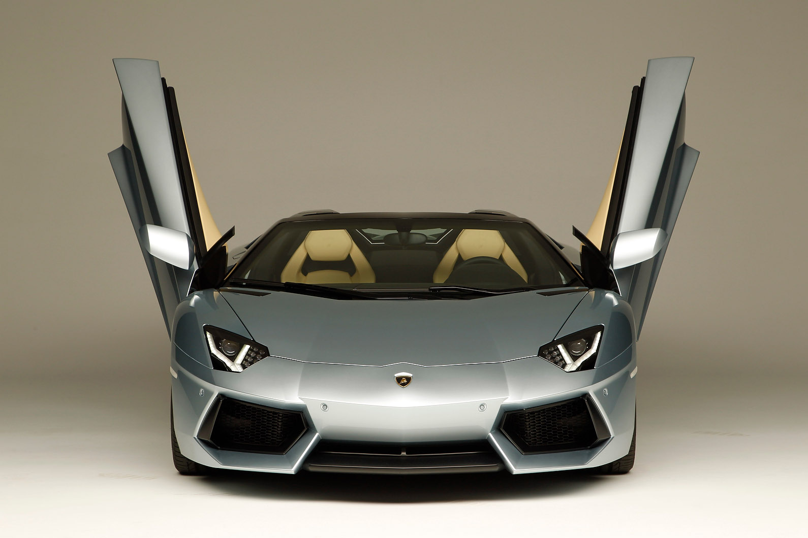 Lamborghini Aventador LP700-4 Roadster photo #3