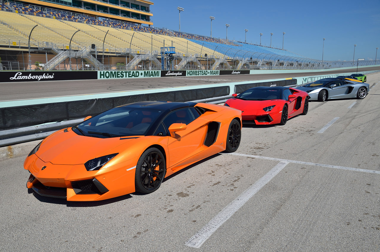 Lamborghini Aventador LP700-4 Roadster photo #24