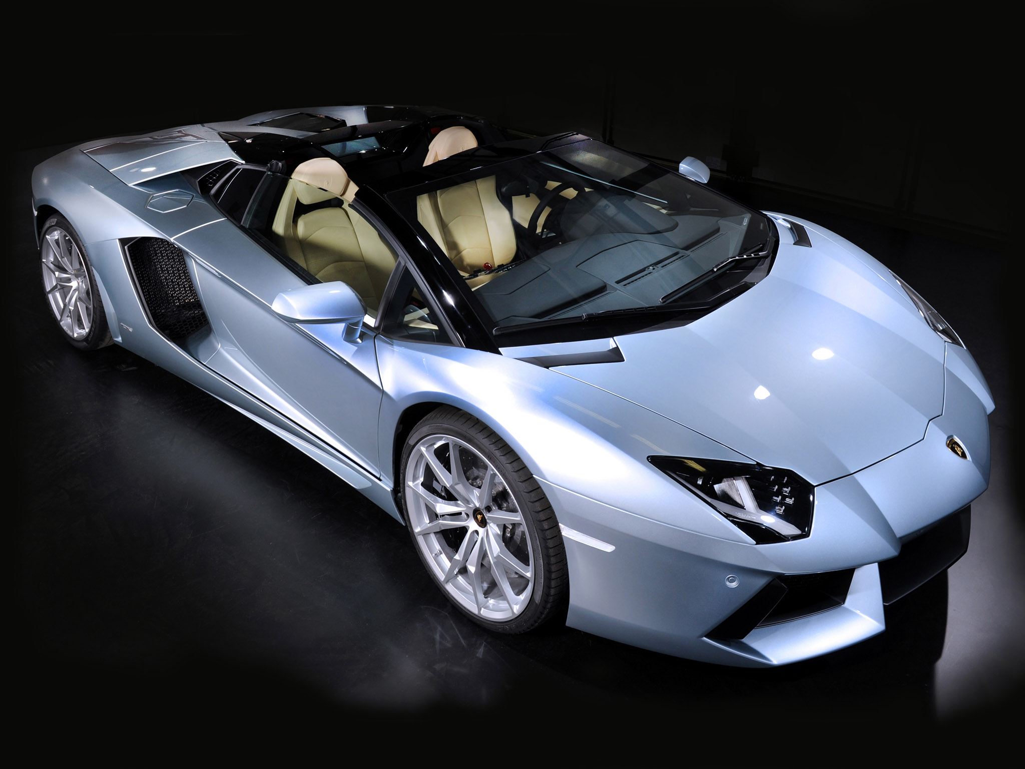 Lamborghini Aventador LP700-4 Roadster photo #34