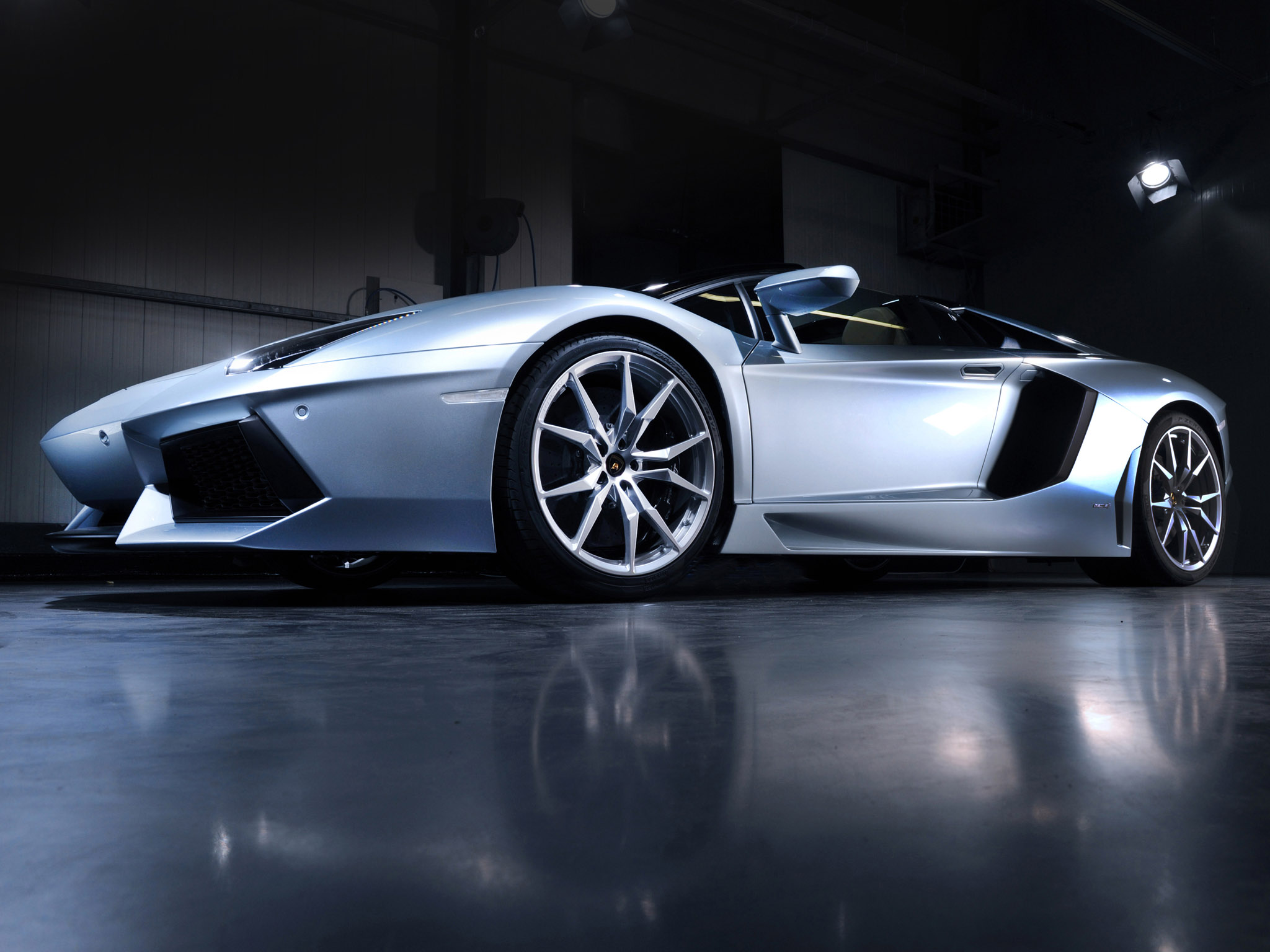 Lamborghini Aventador LP700-4 Roadster photo #35