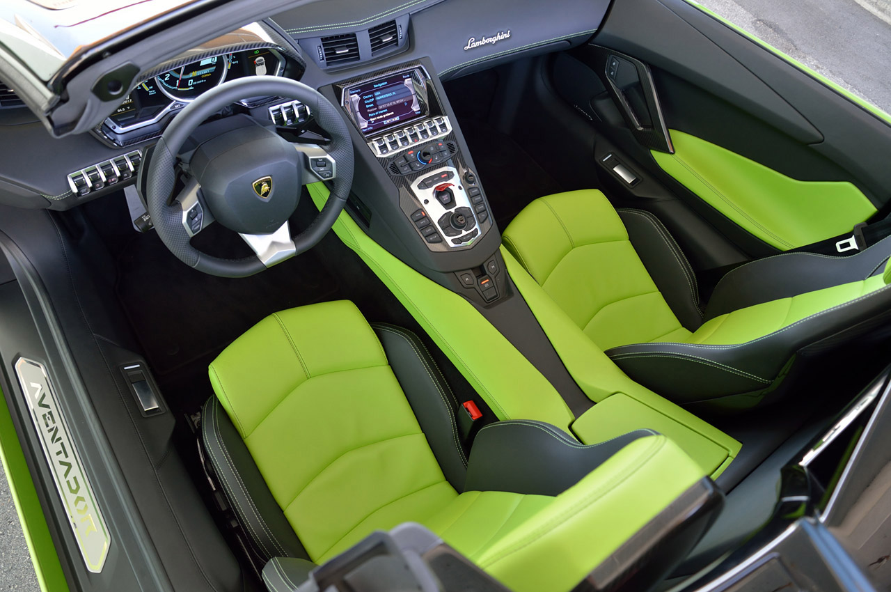 Lamborghini Aventador LP700-4 Roadster photo #72