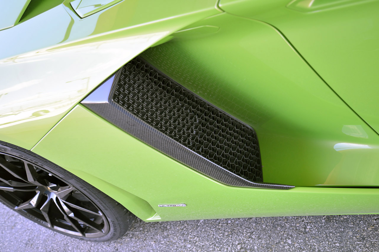 Lamborghini Aventador LP700-4 Roadster photo #78