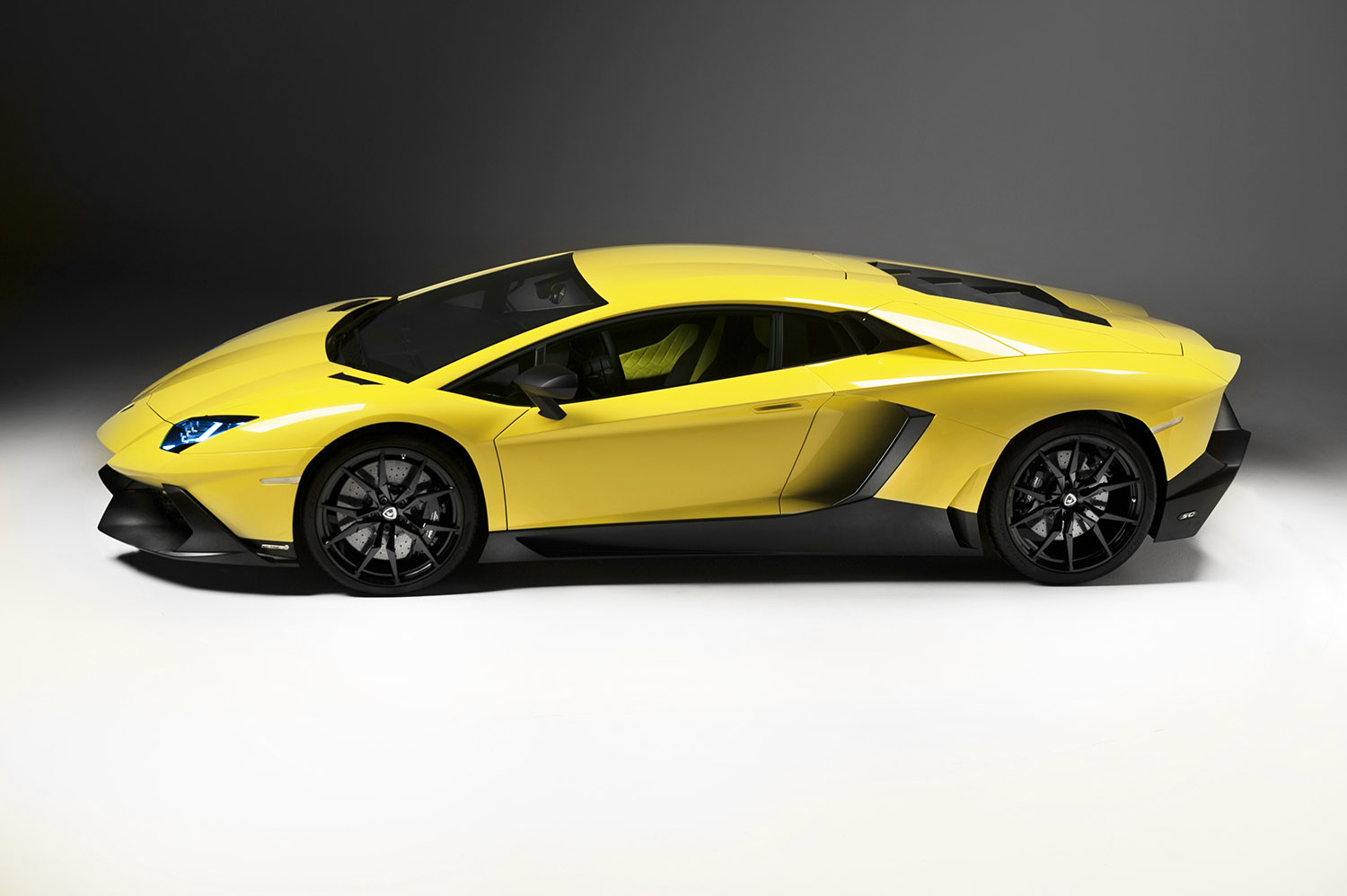 Lamborghini Aventador LP720-4 50 Anniversario Edition photo #2