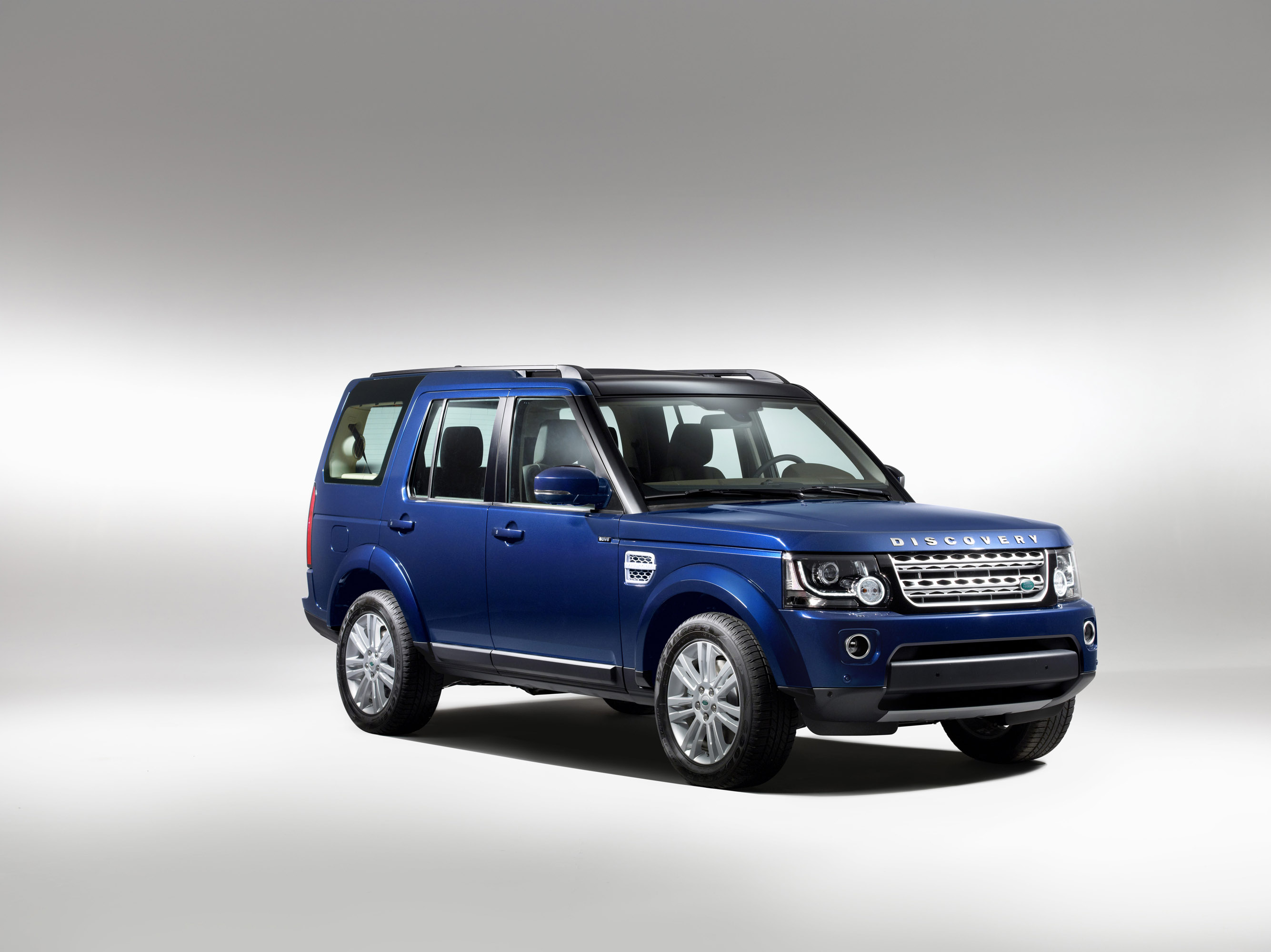 Land Rover Discovery photo #2