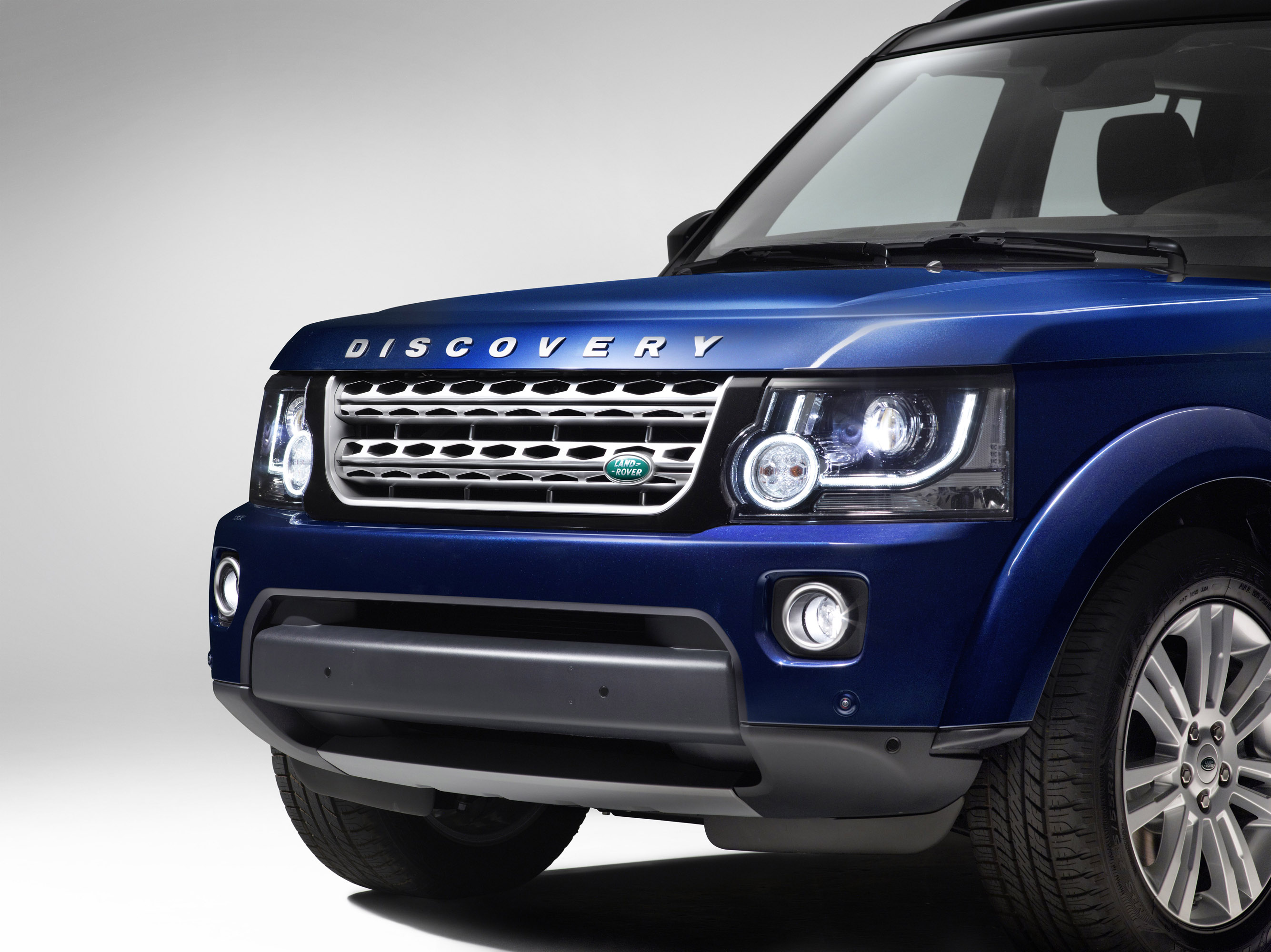 Land Rover Discovery photo #3