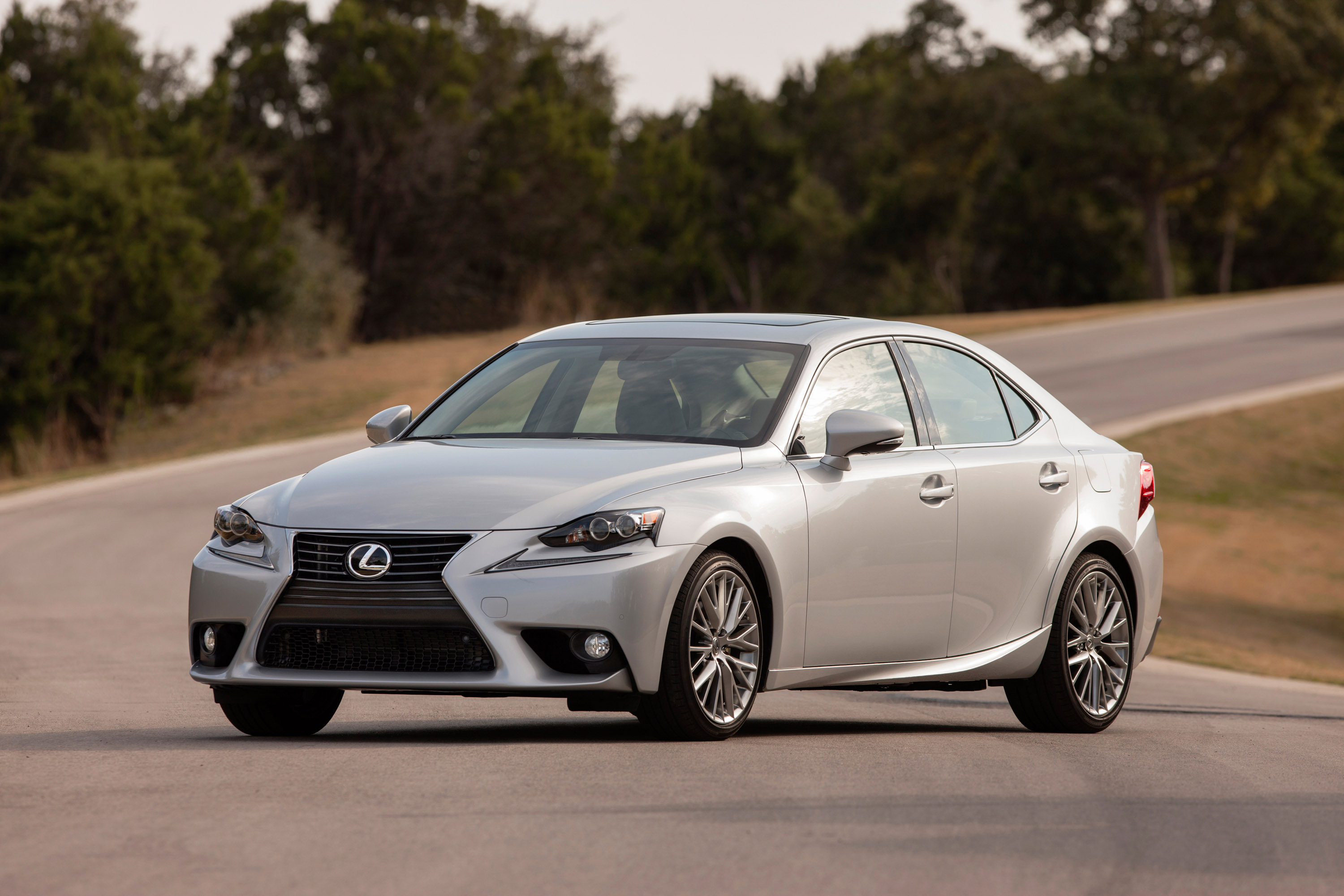 Lexus IS photo #18