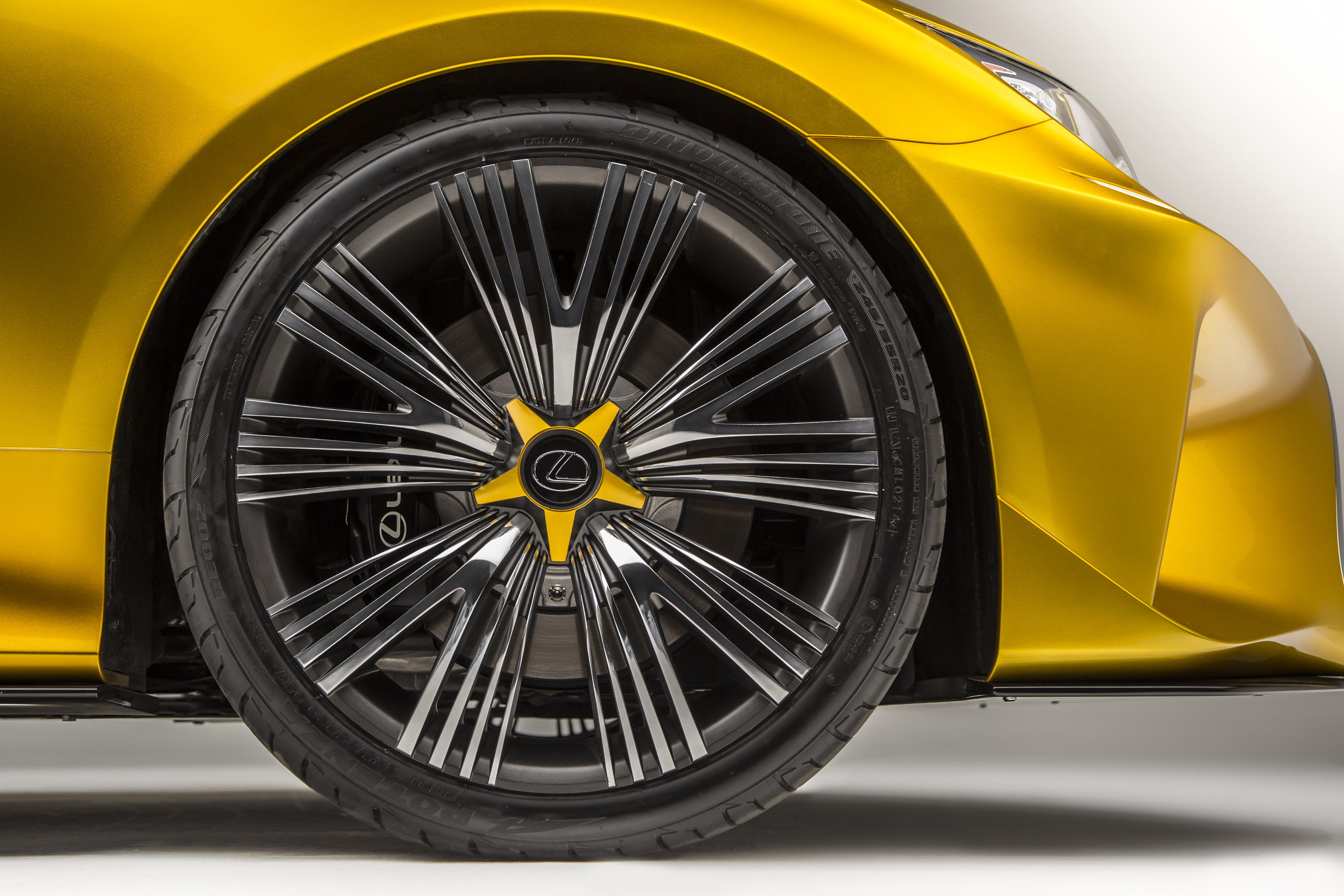 Lexus LF-C2 Roadster Concept photo #21