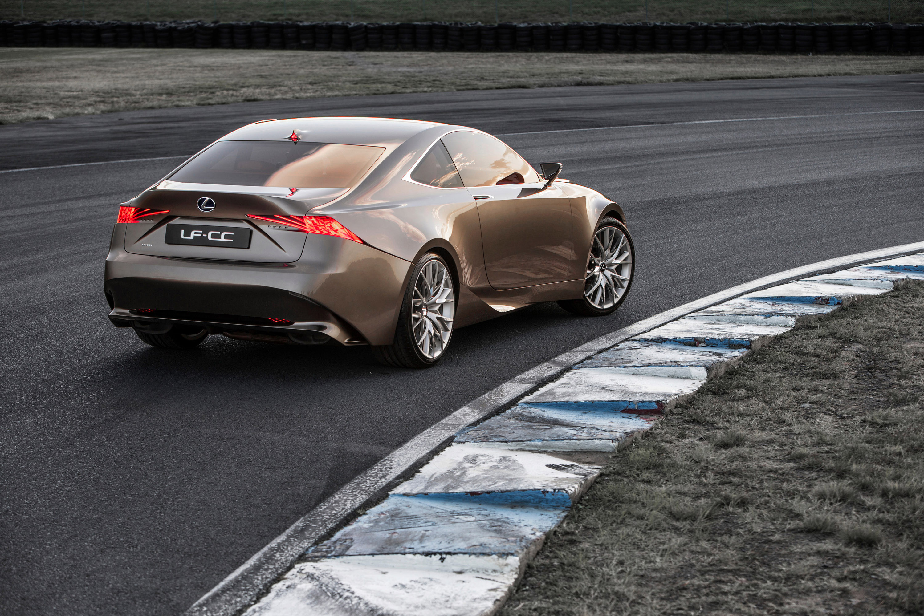 Lexus LF 350 F
