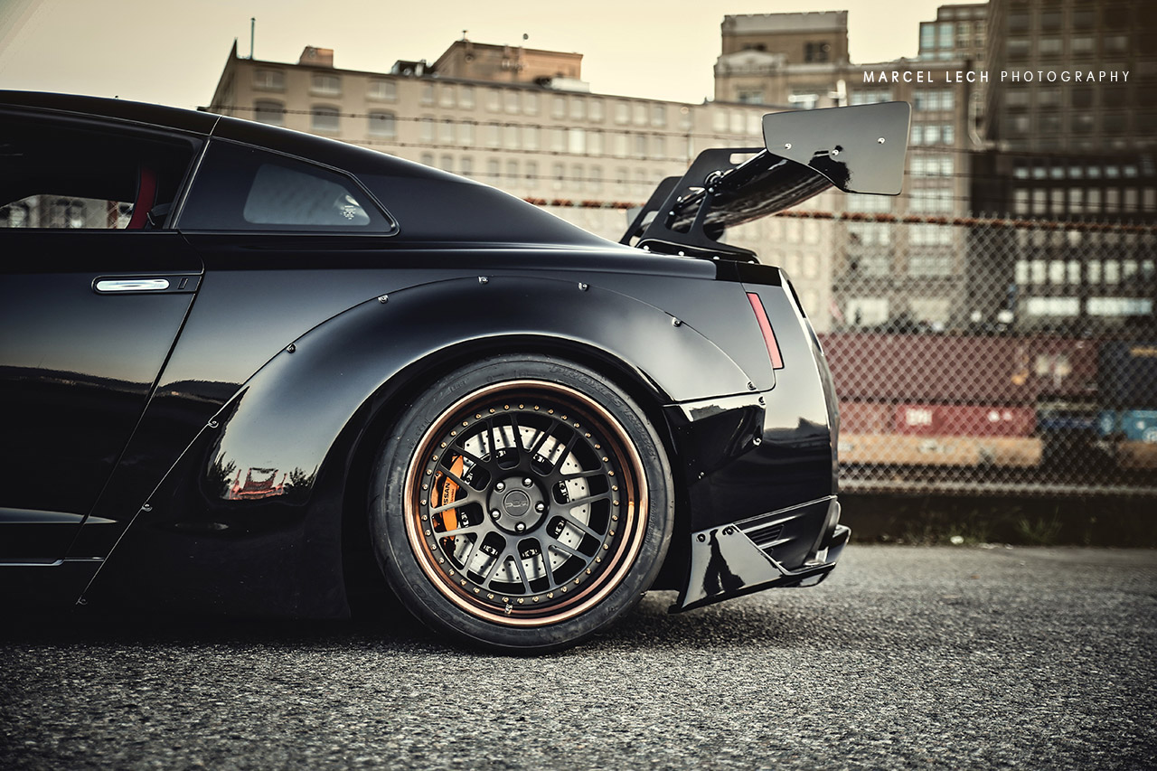 Liberty Walk Nissan GTR photo #22