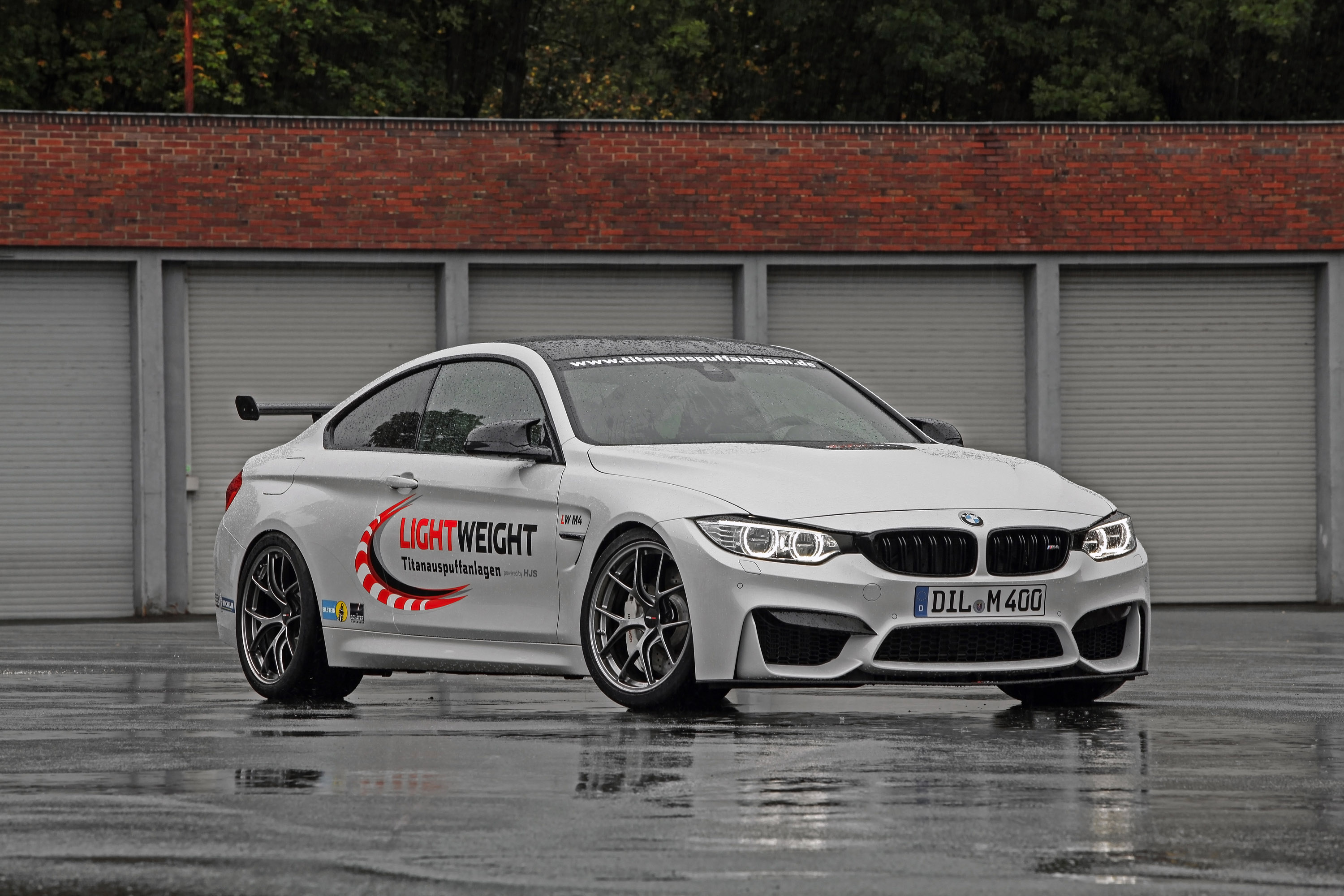 Lightweight BMW M4 photo #3