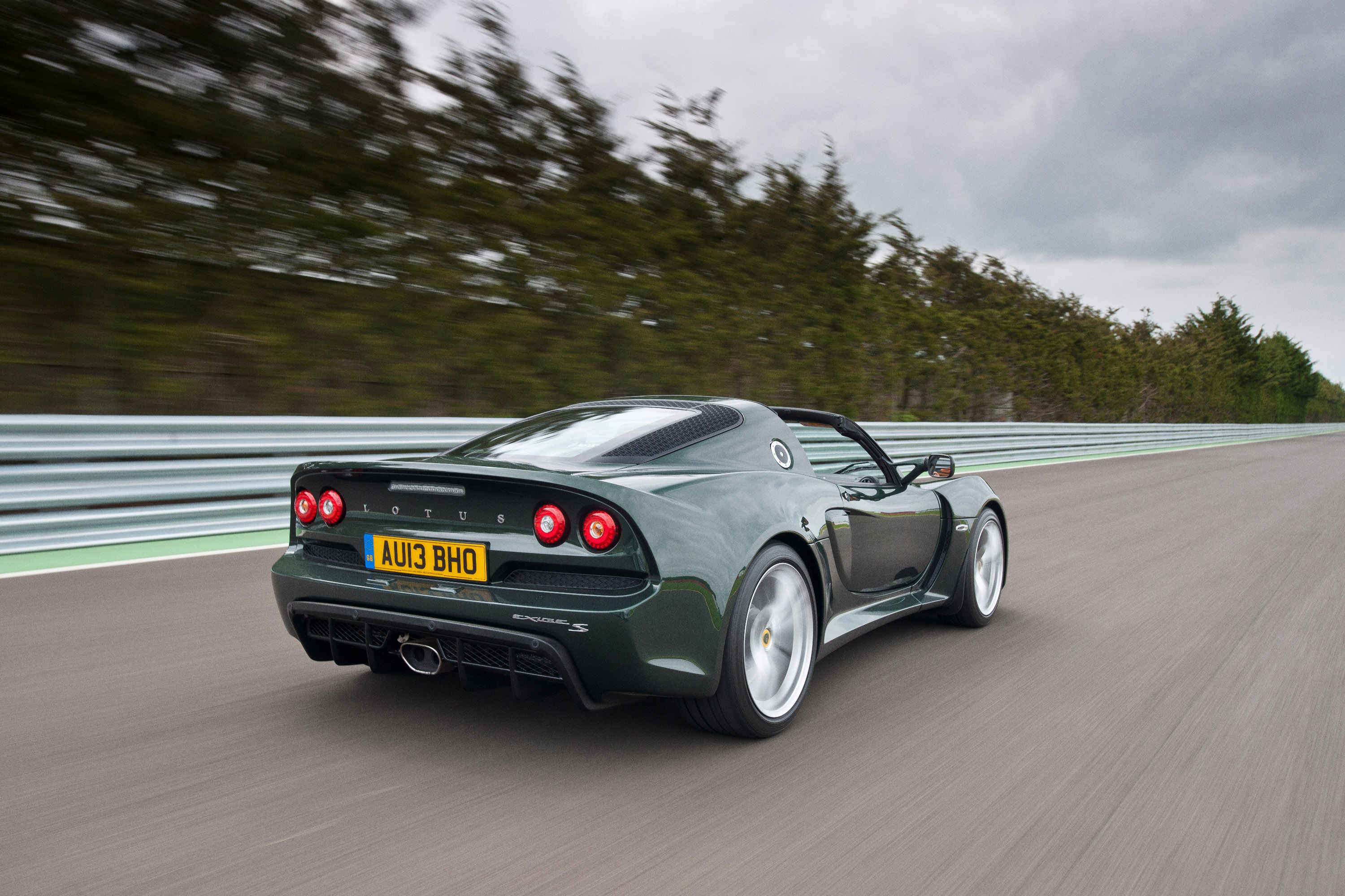 Lotus Exige S Roadster photo #30