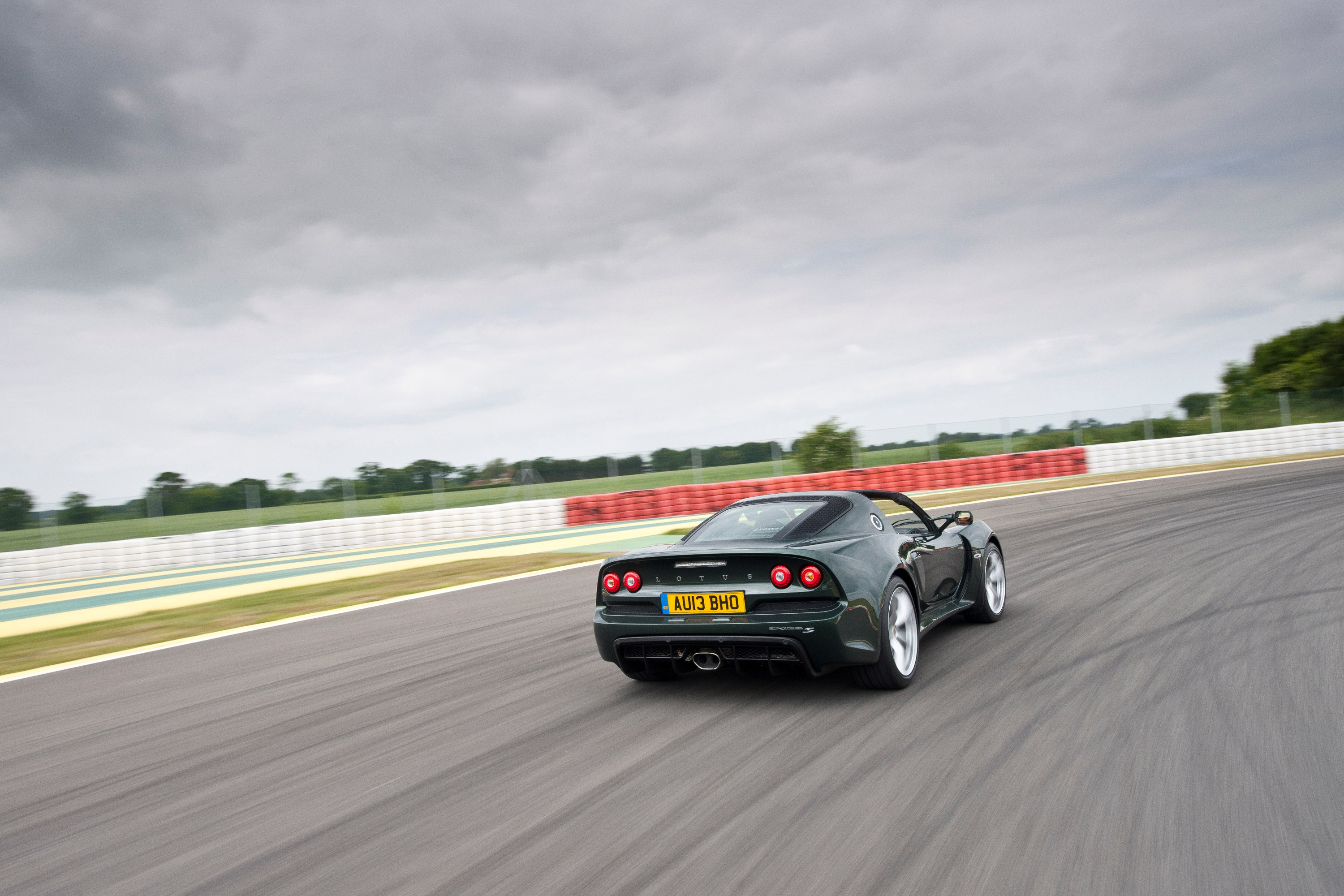 Lotus Exige S Roadster photo #31