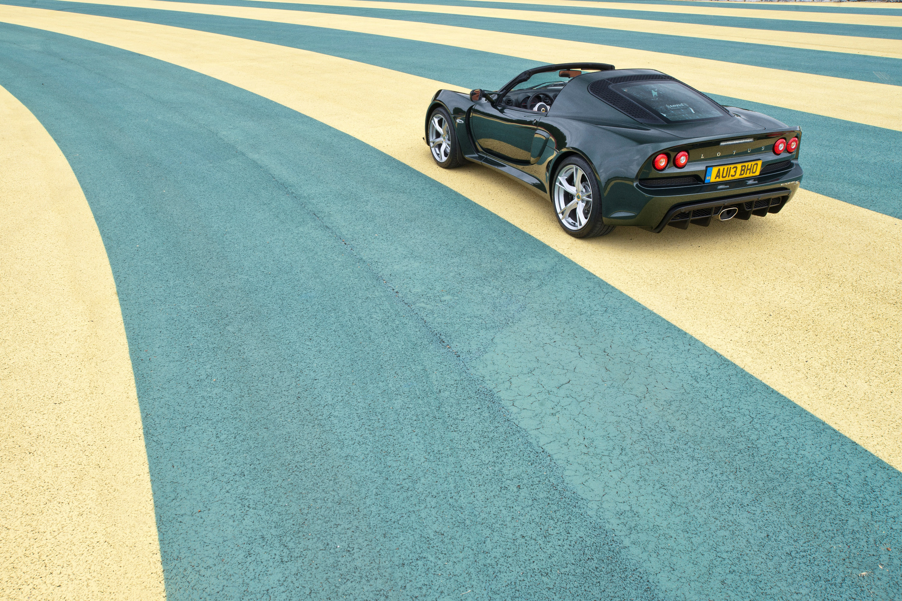 Lotus Exige S Roadster photo #34