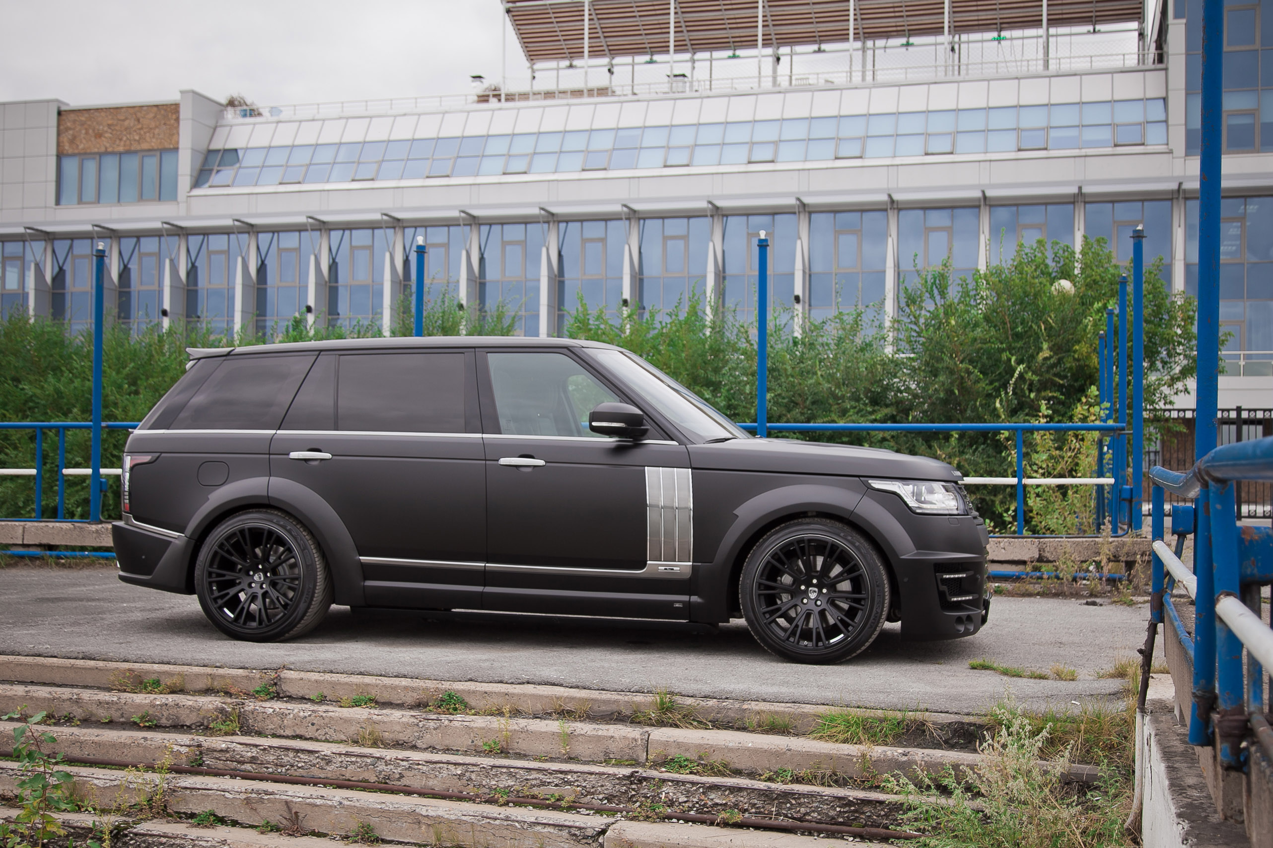 Lumma Design Range Rover LWB CLR R photo #2