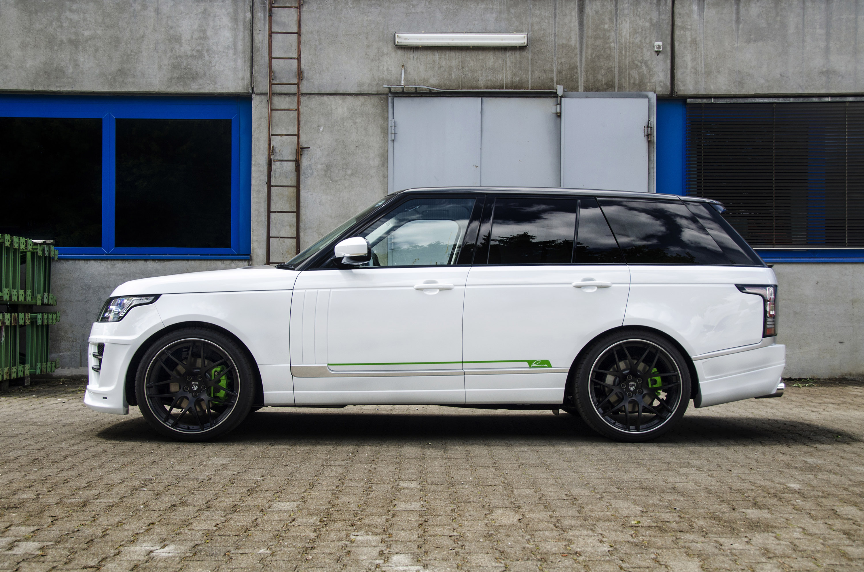 Range Rover Lumma CLR R