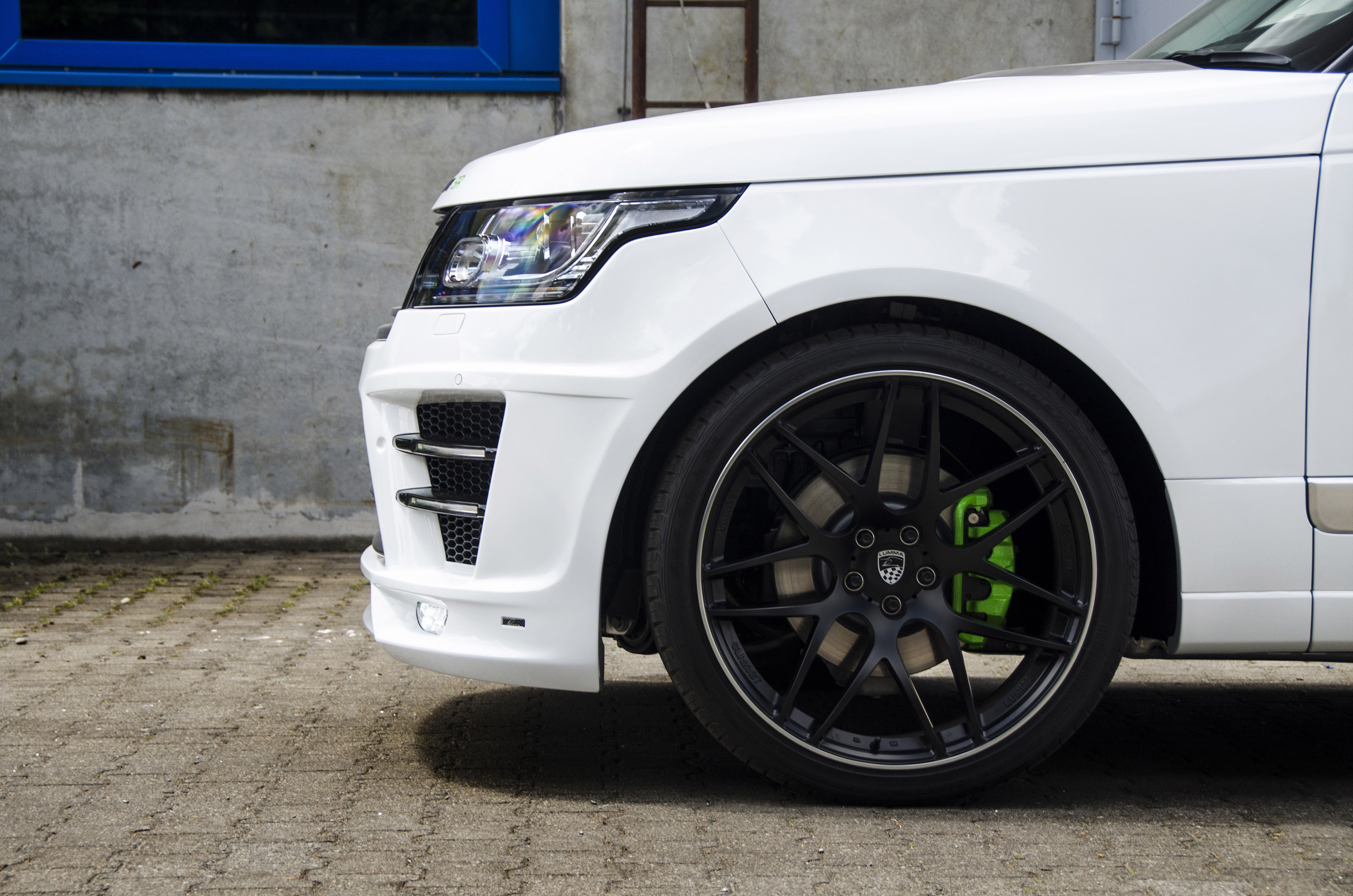 Lumma Design Range Rover Vogue CLR SR photo #20