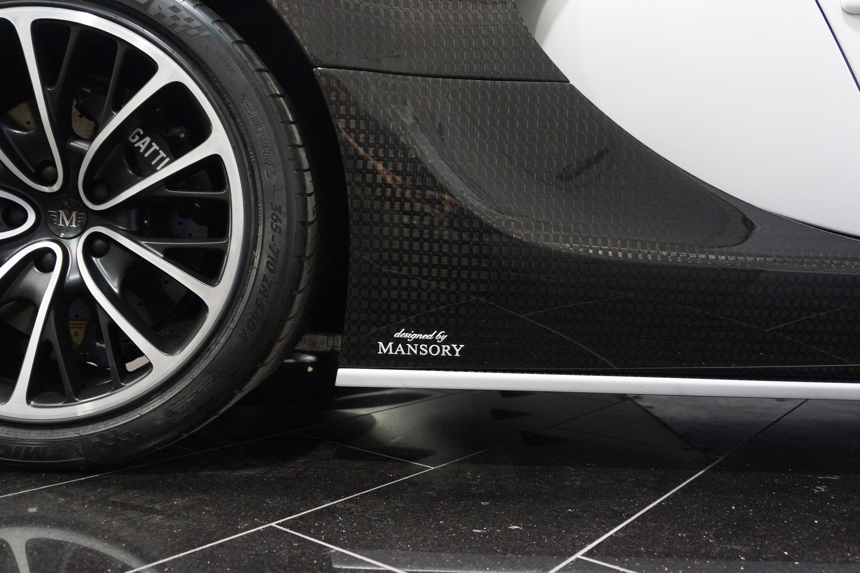 Mansory Bugatti Veyron Vivere photo #3