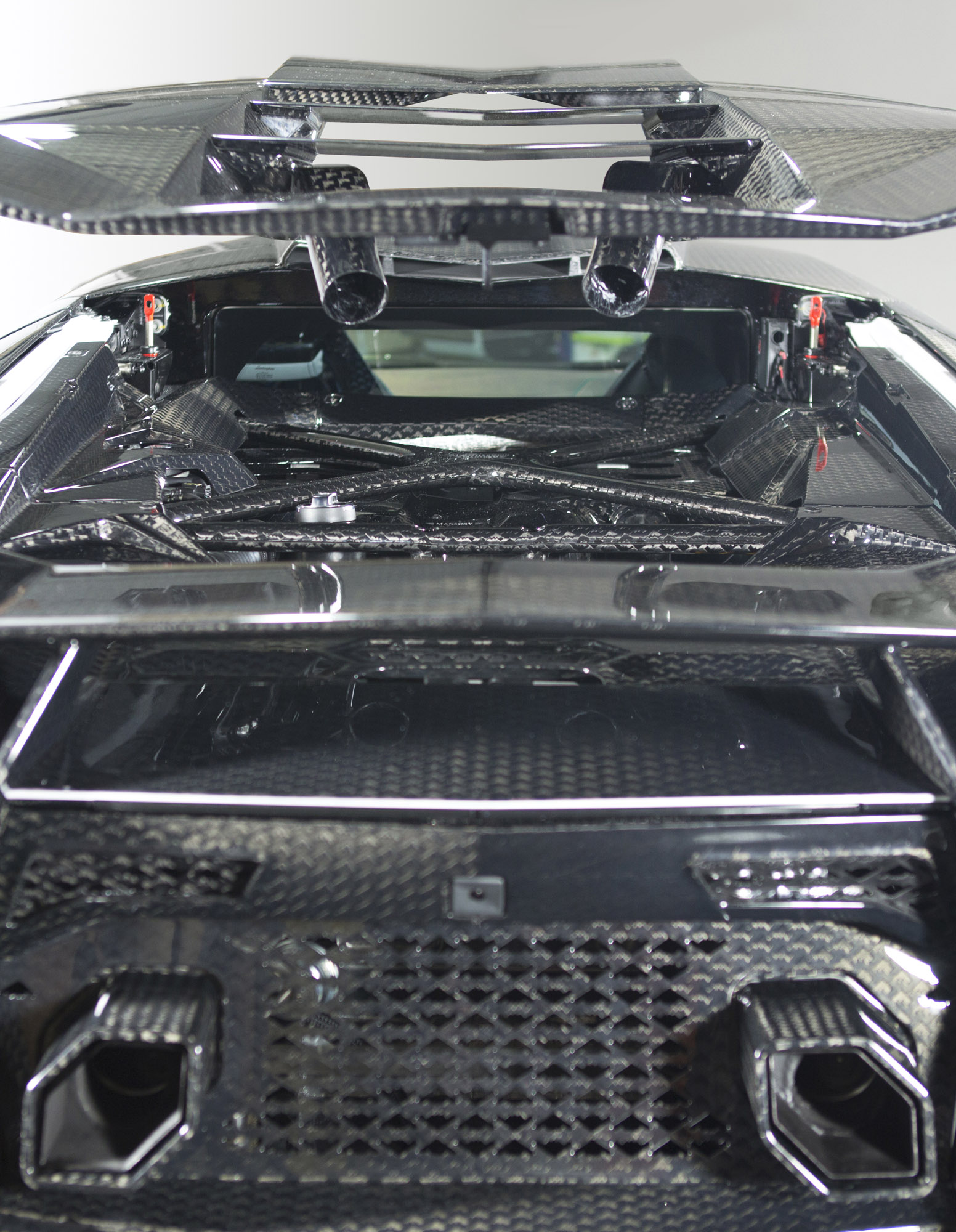 Lamborghini Aventador lp1600 4