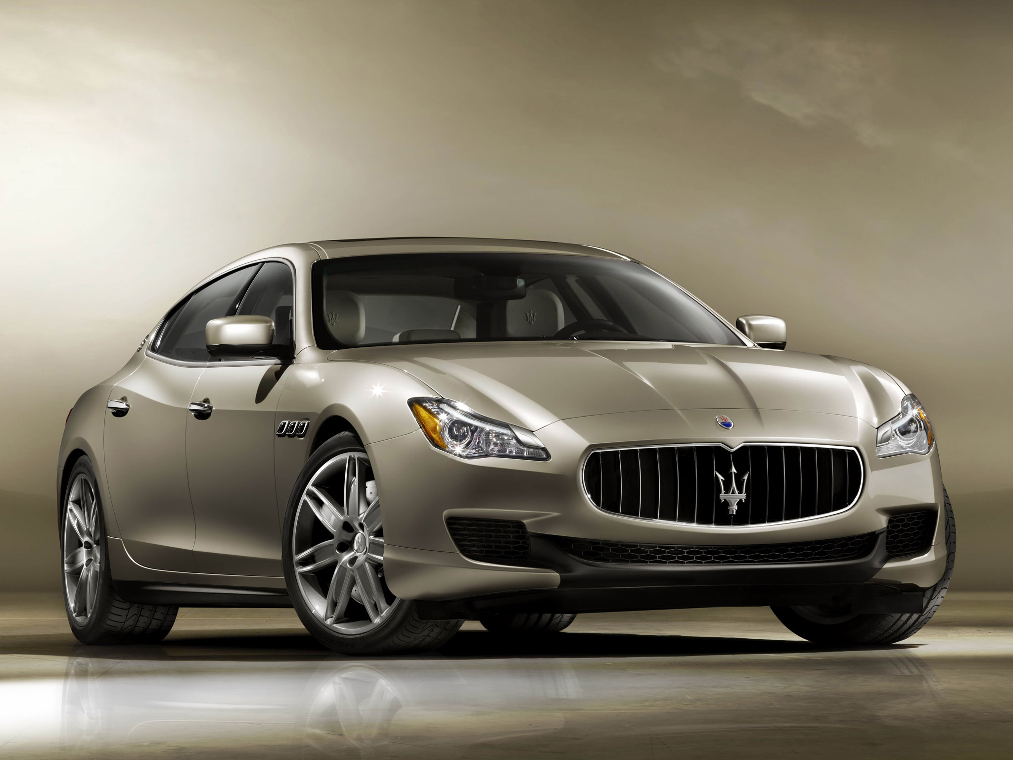 Maserati Quattroporte photo #1