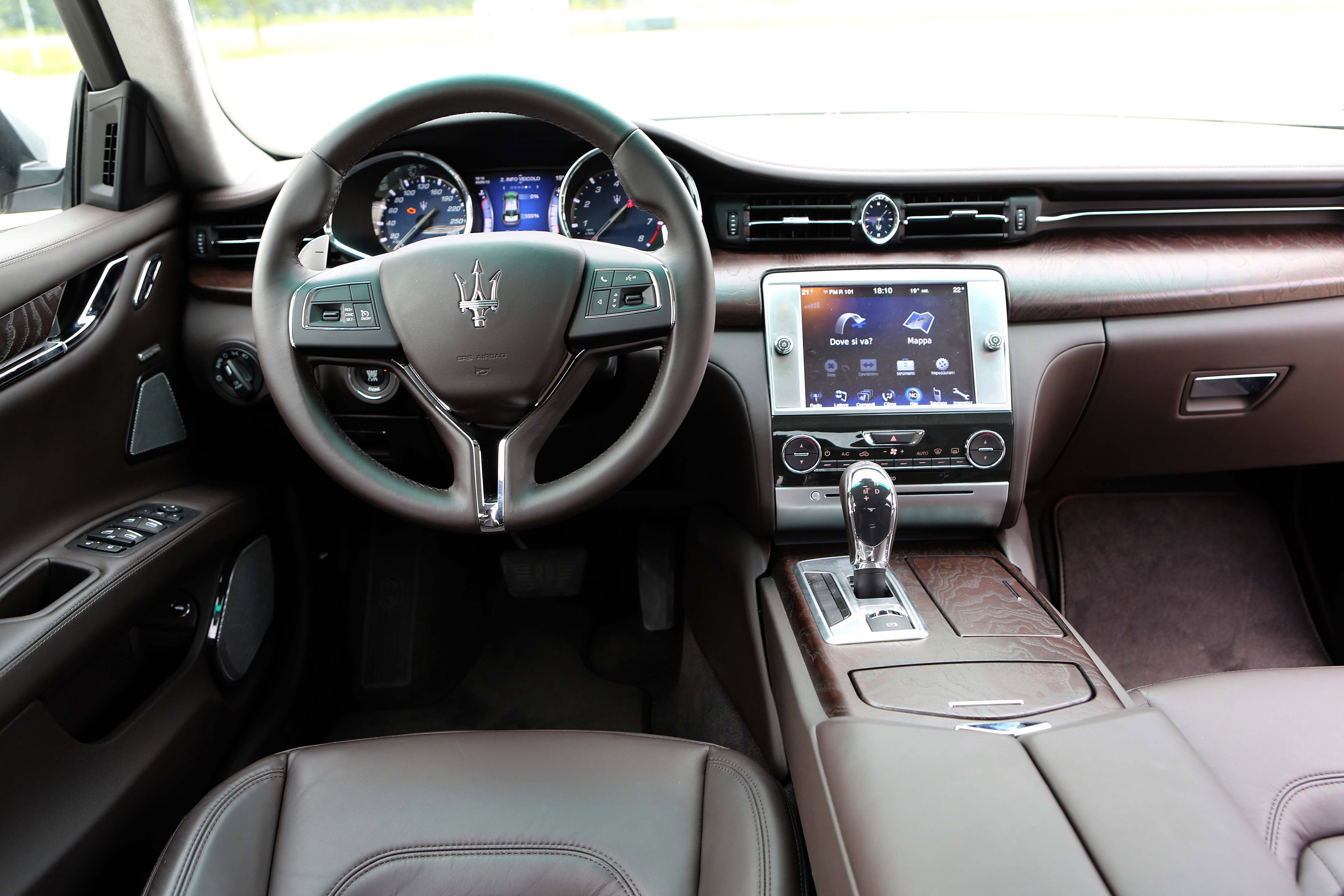 Maserati Quattroporte photo #39