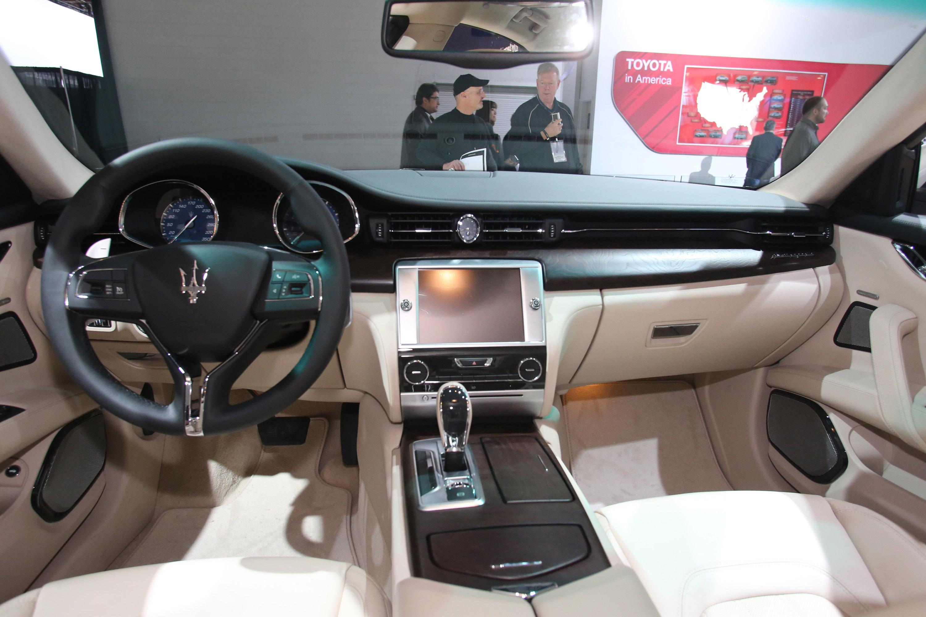 Maserati Quattroporte photo #40