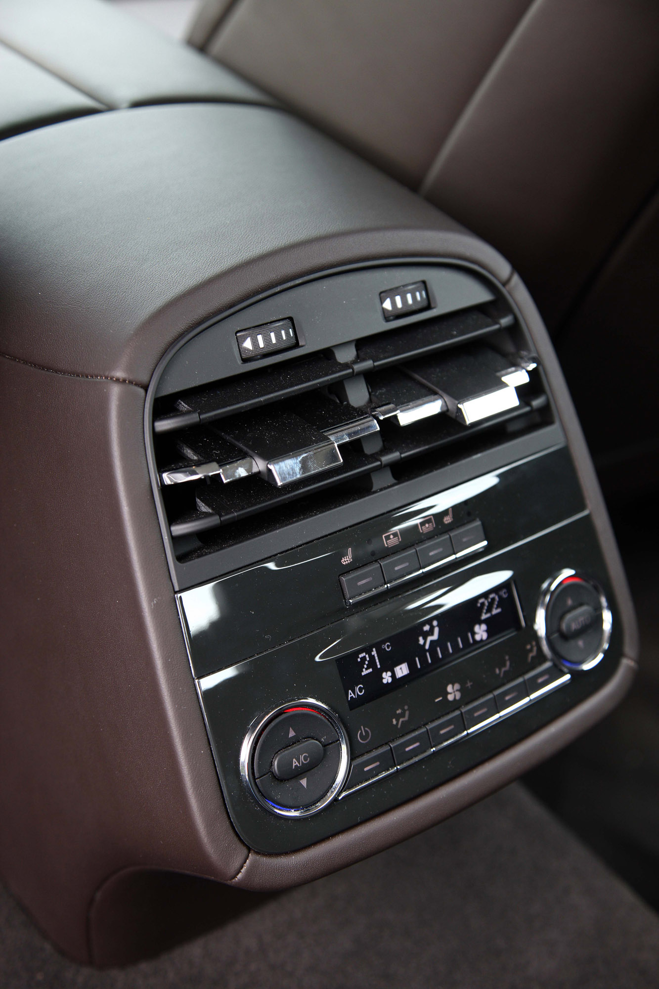 Maserati Quattroporte photo #52