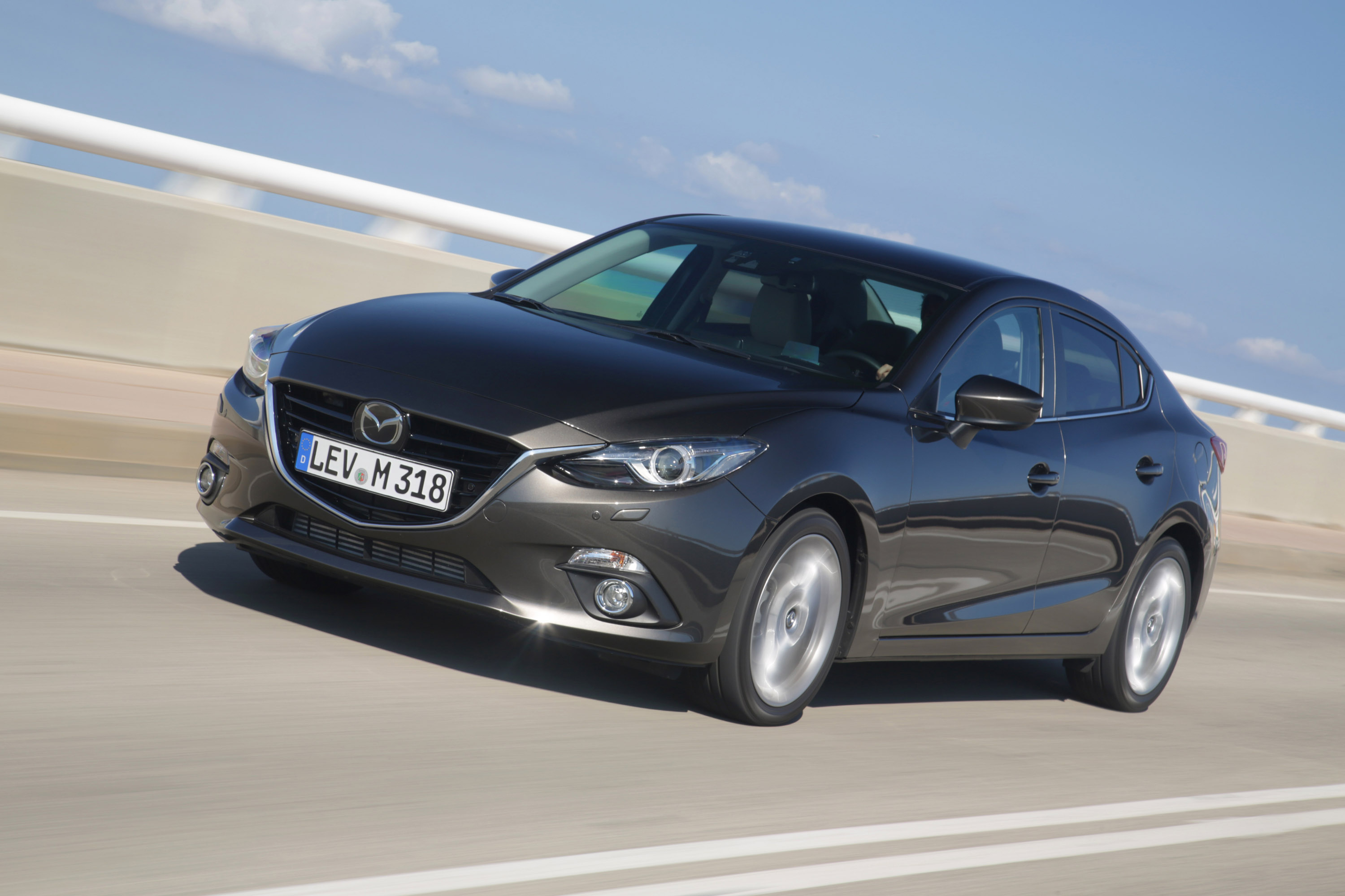 Mazda 3 Sedan photo #15
