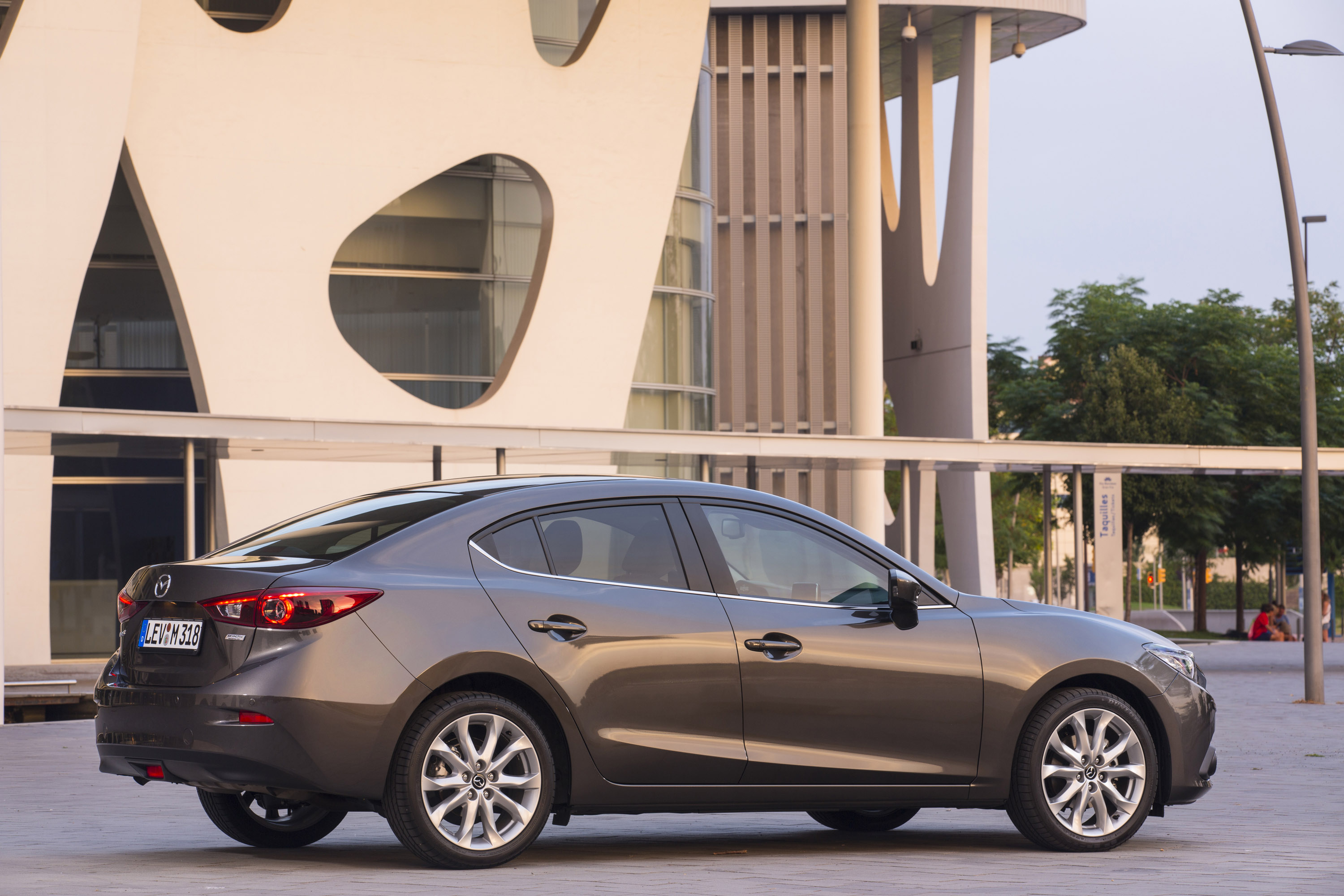 Mazda 3 Sedan photo #32