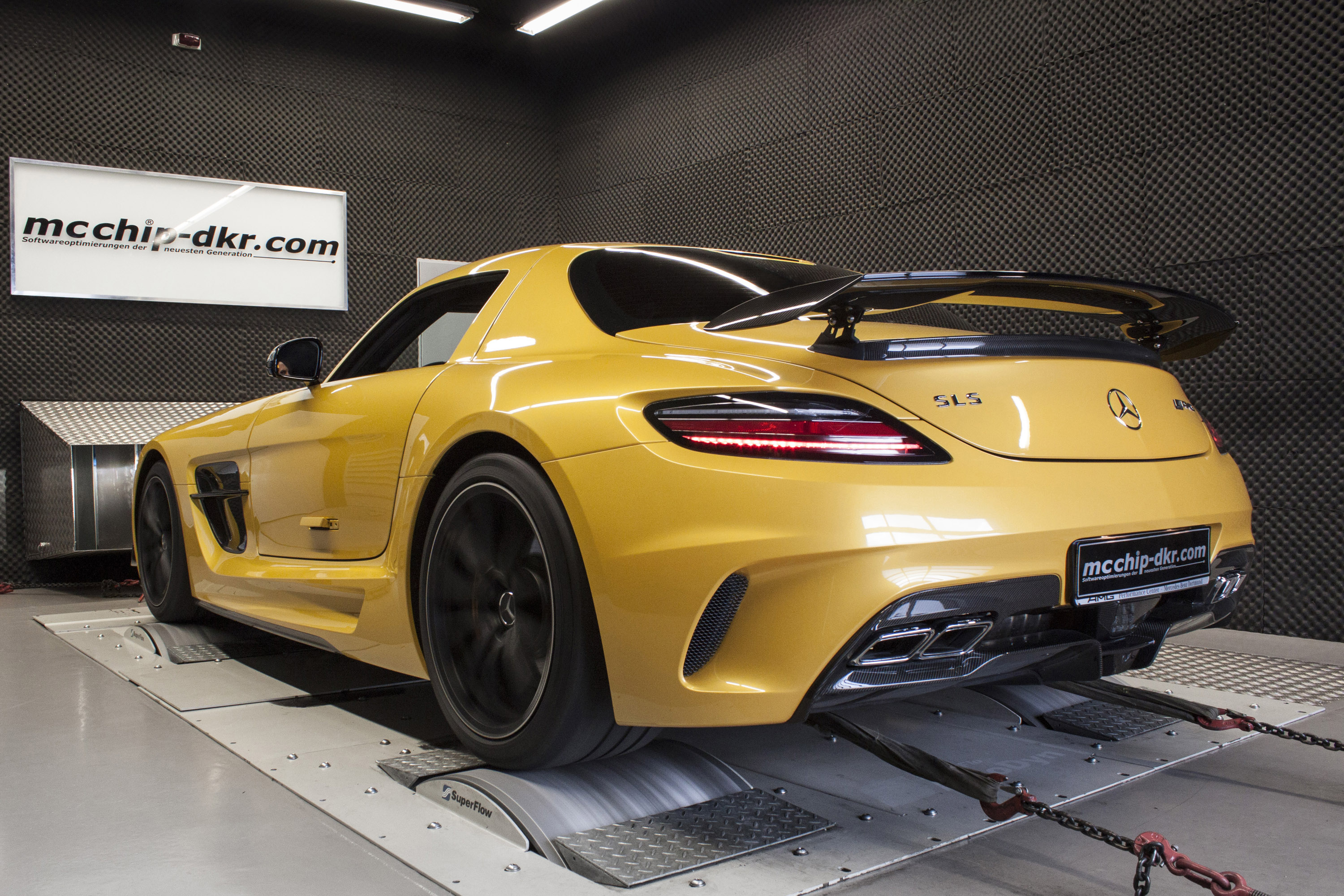 MCCHIP-DKR Mercedes-Benz SLS 63 AMG Black Series photo #5