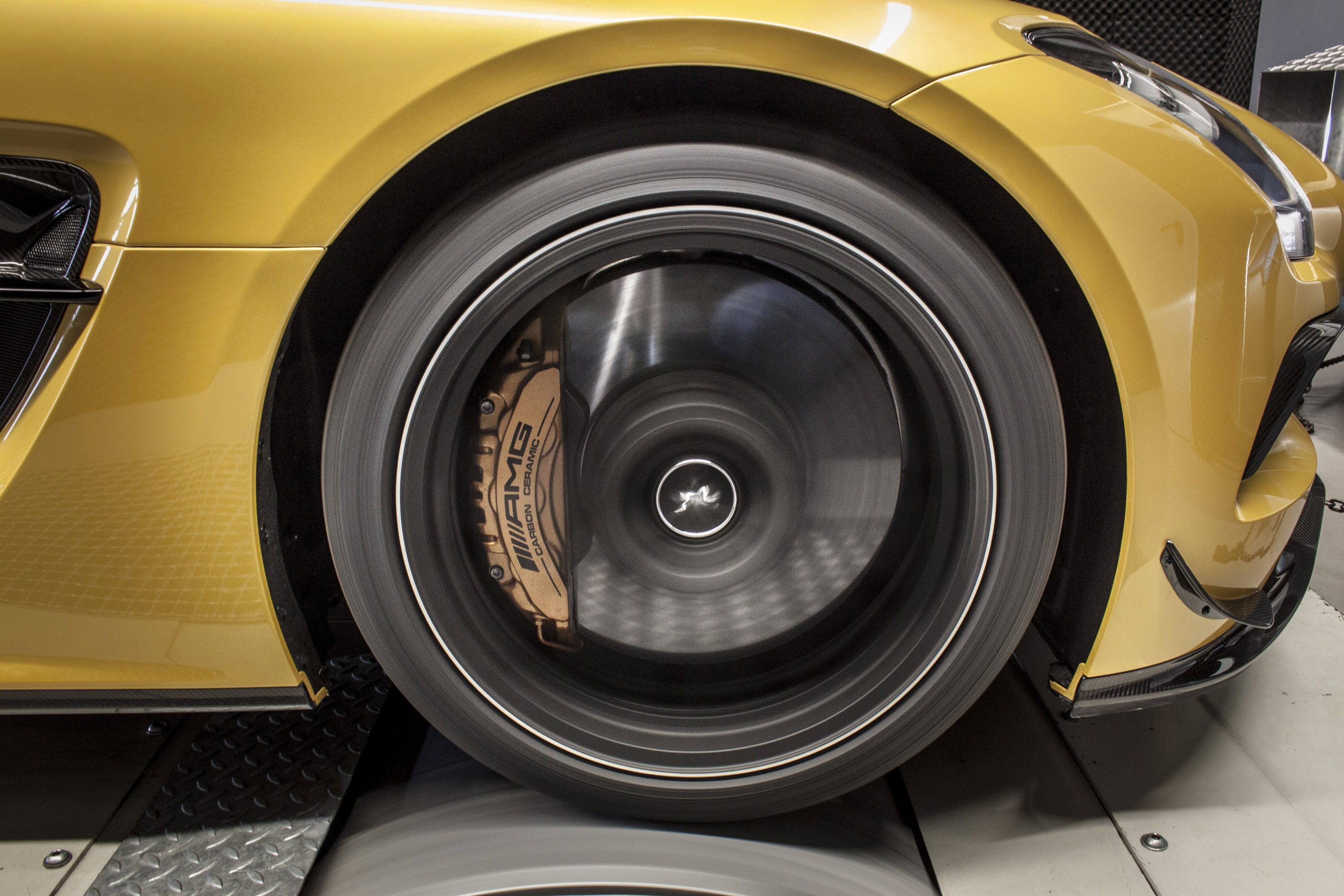MCCHIP-DKR Mercedes-Benz SLS 63 AMG Black Series photo #8