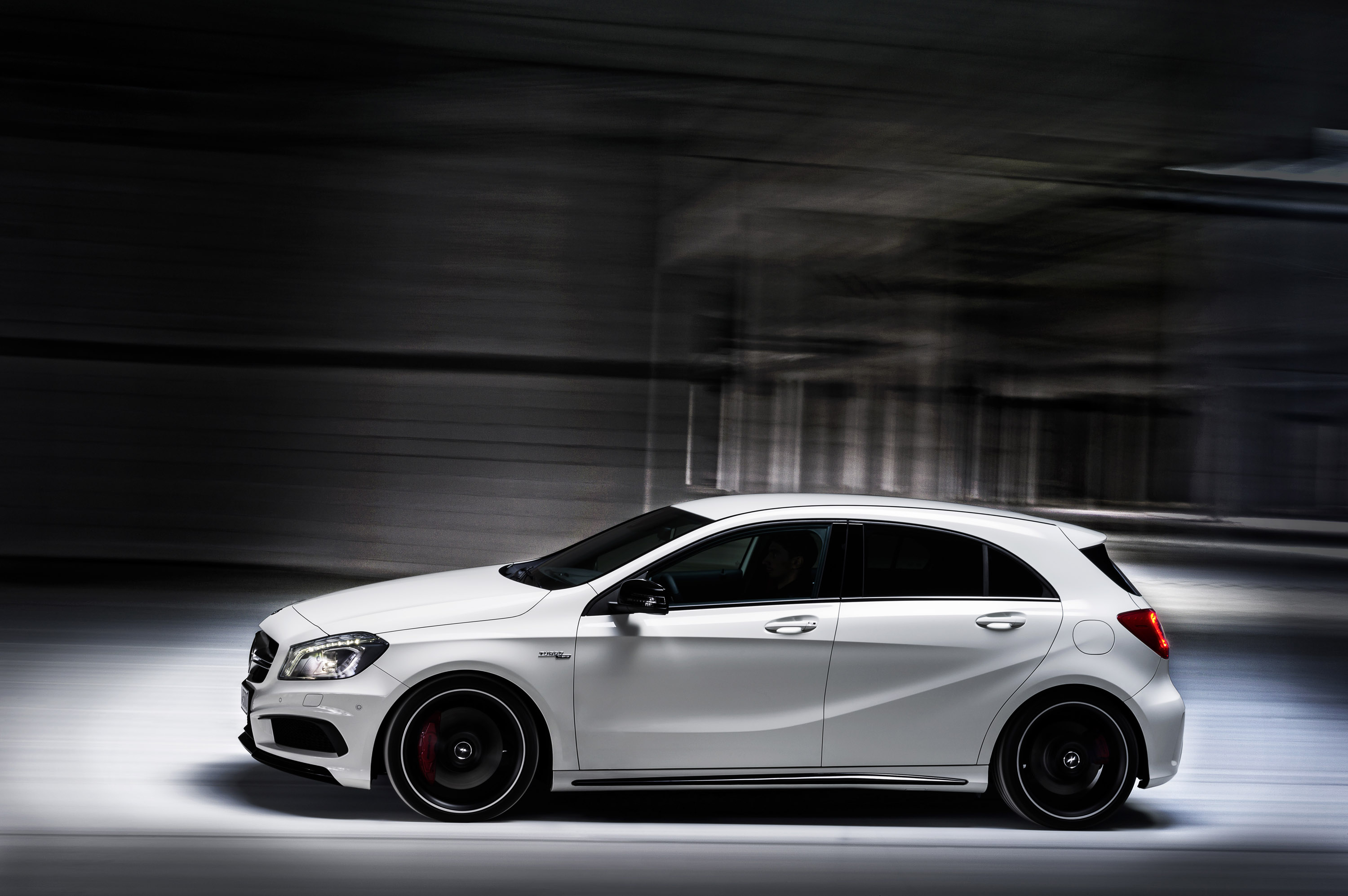 Mercedes-Benz A45 AMG photo #15