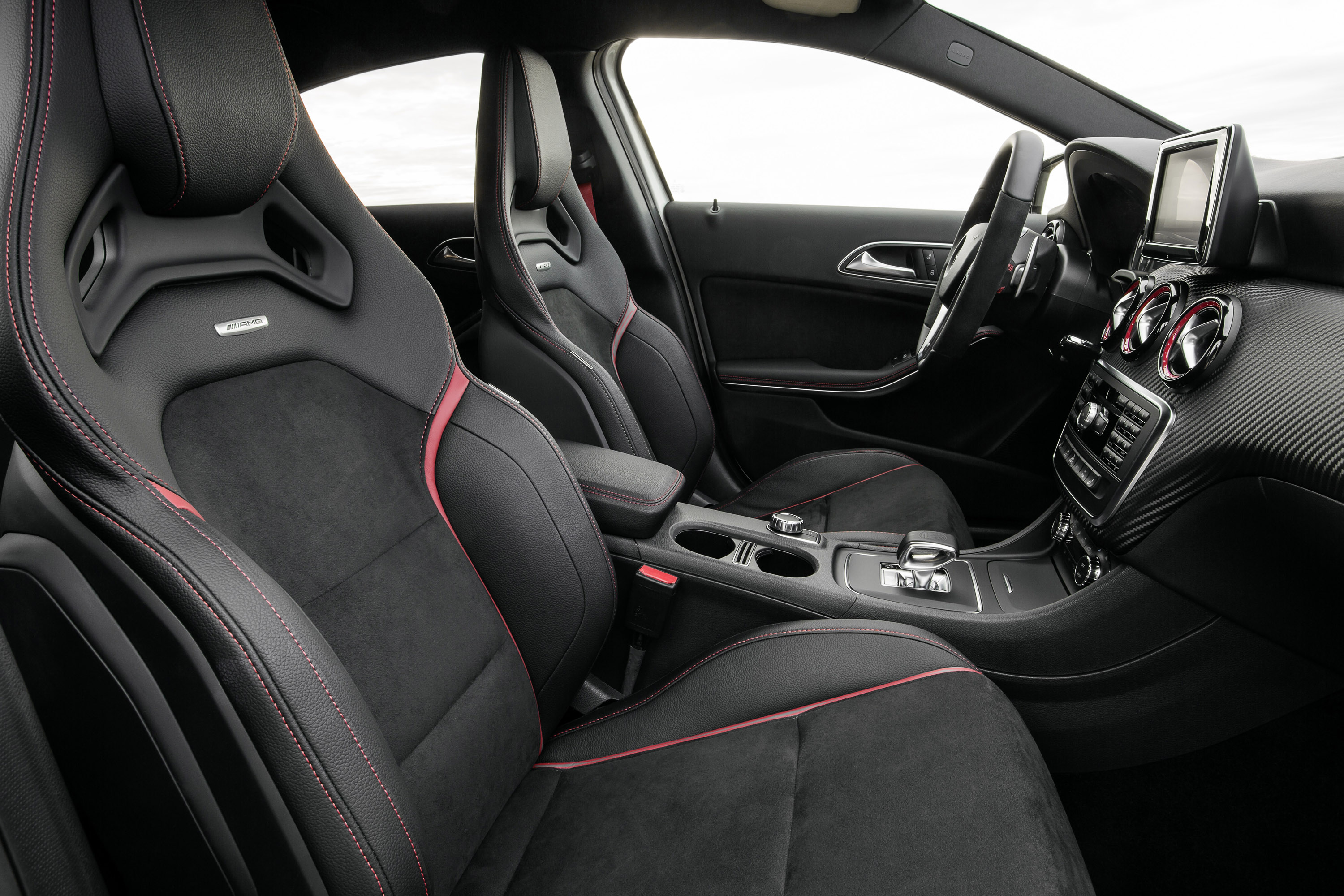 Mercedes-Benz A45 AMG photo #18