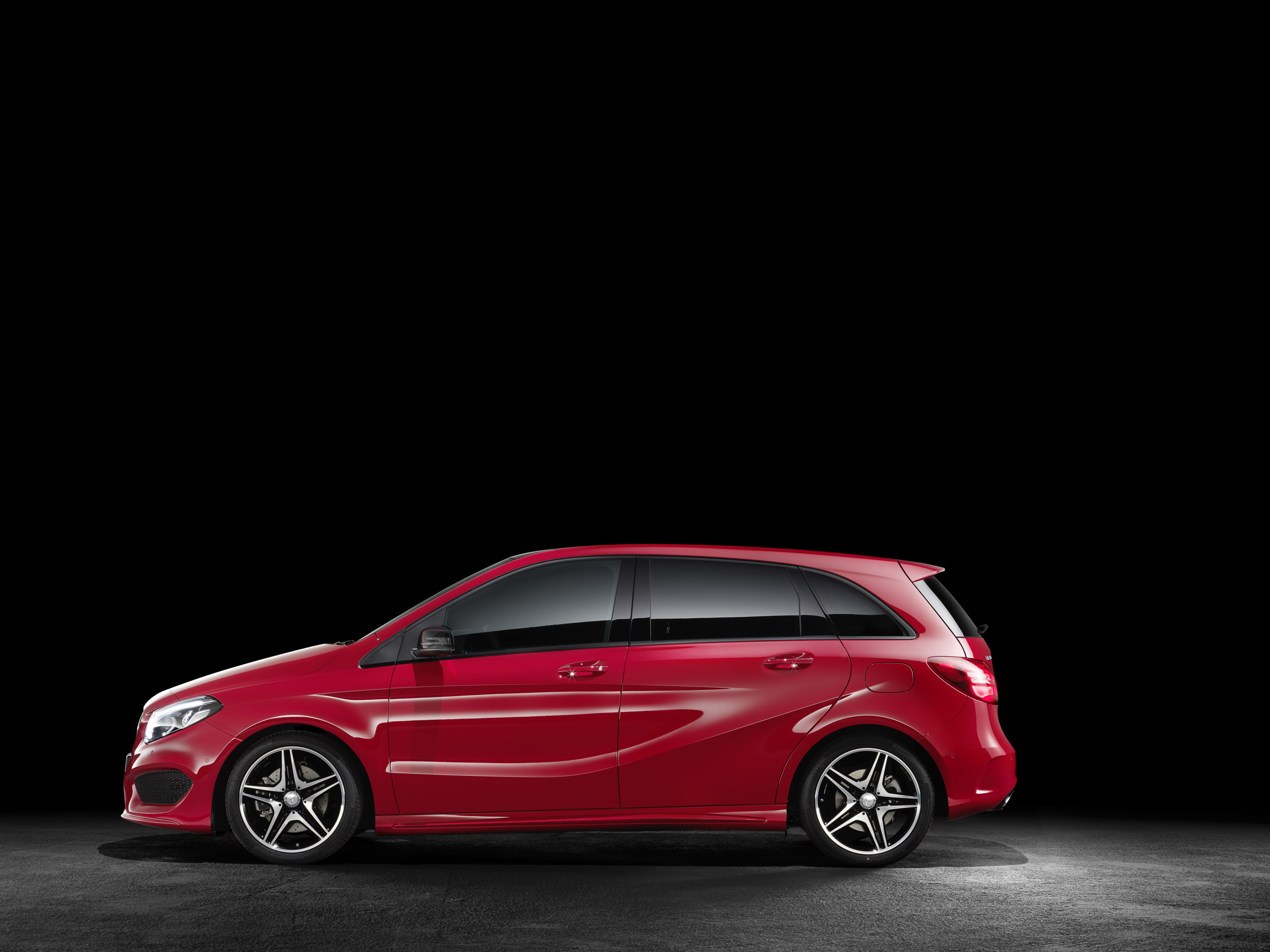 Mercedes-Benz B-Class photo #19
