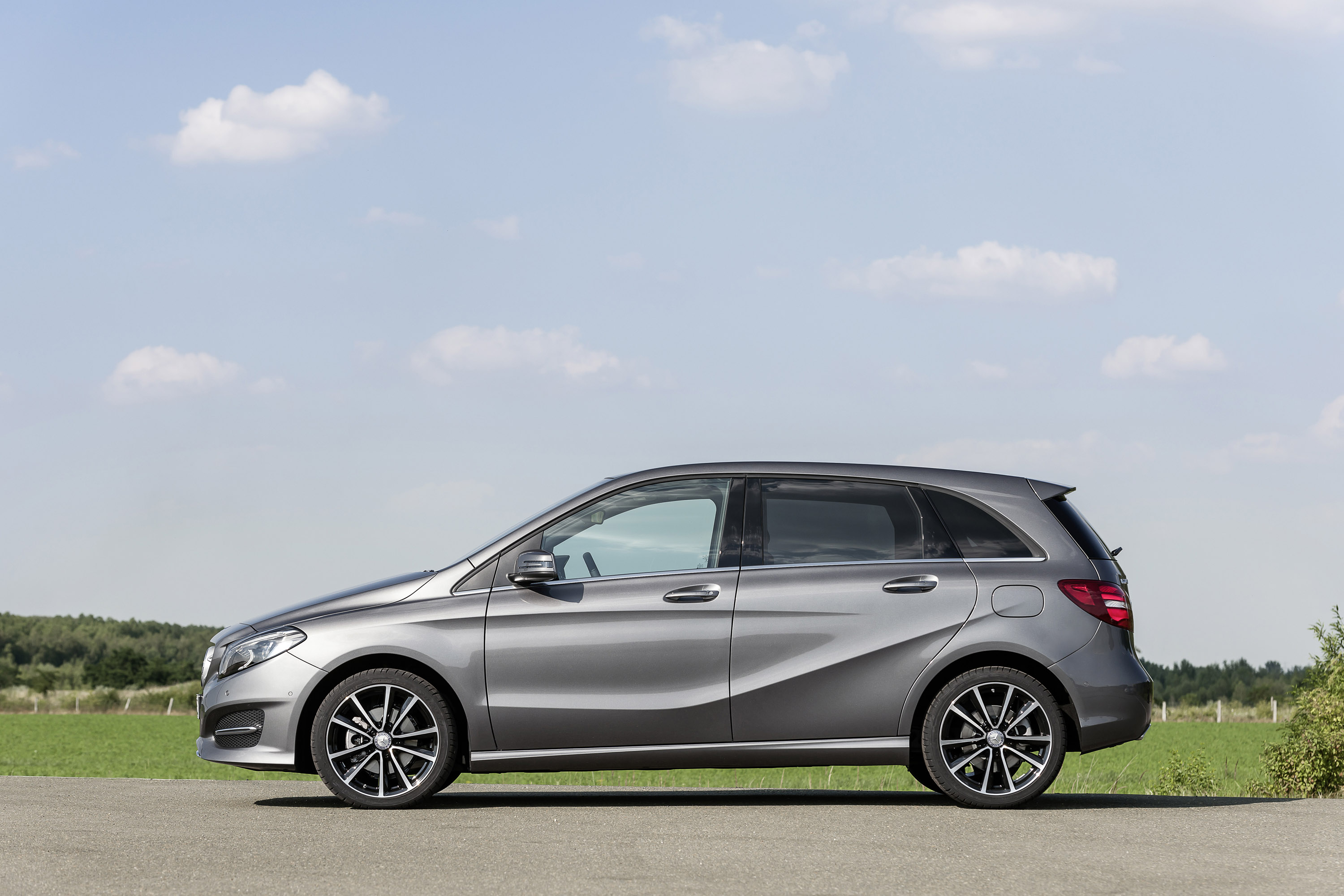 Mercedes-Benz B-Class photo #22