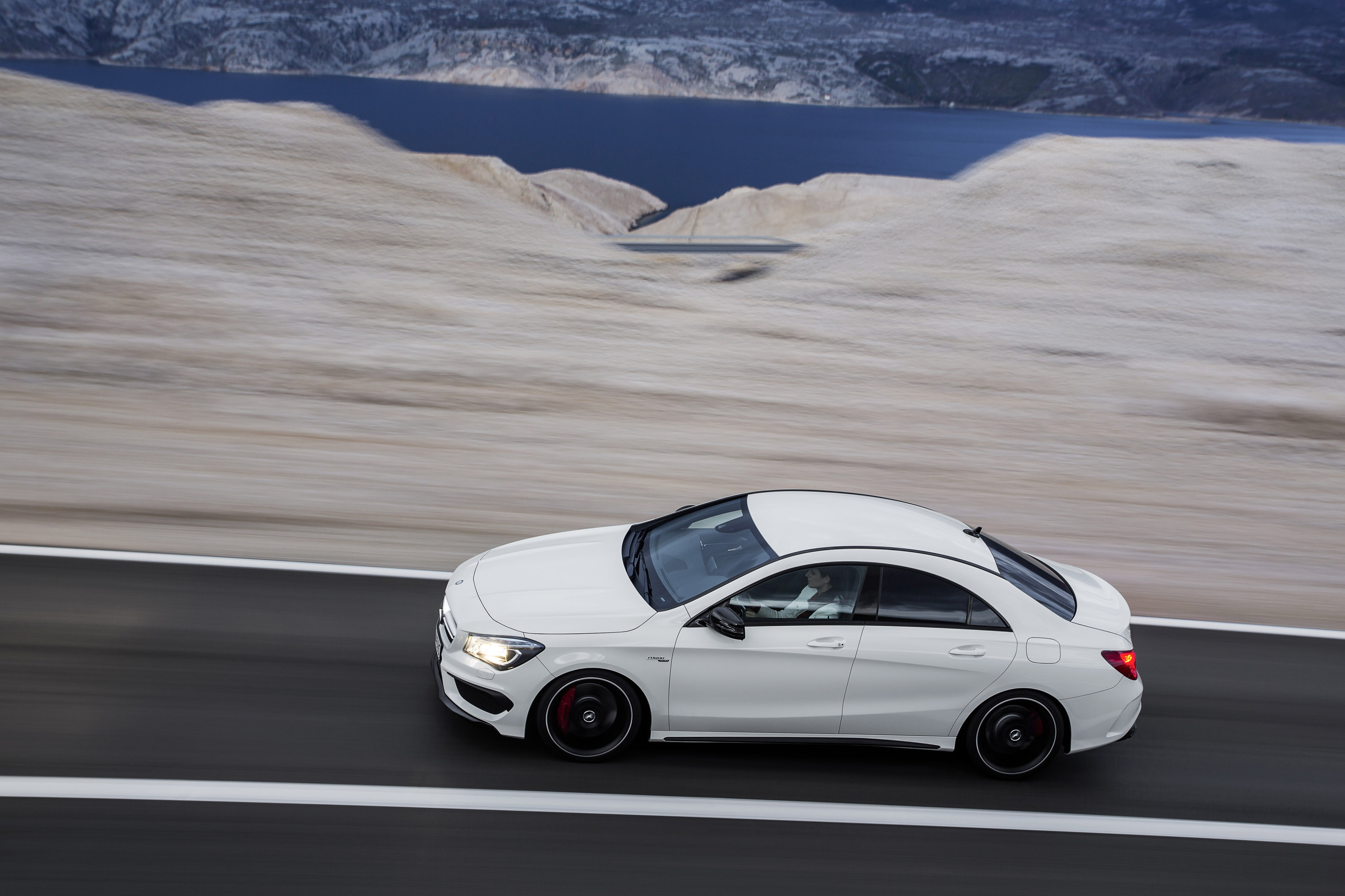 Mercedes-Benz CLA45 AMG photo #16