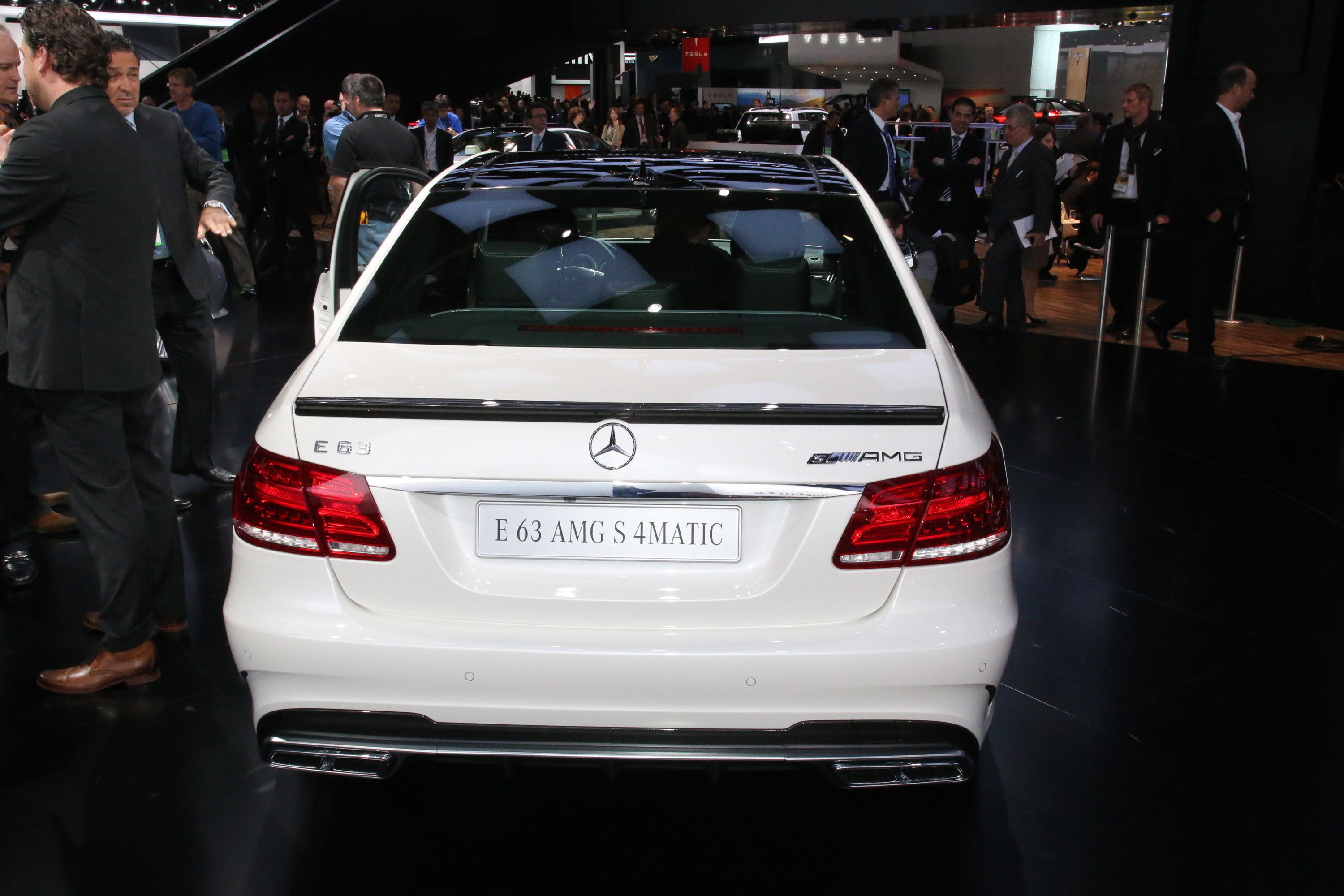 Mercedes-Benz E 63 AMG photo #31