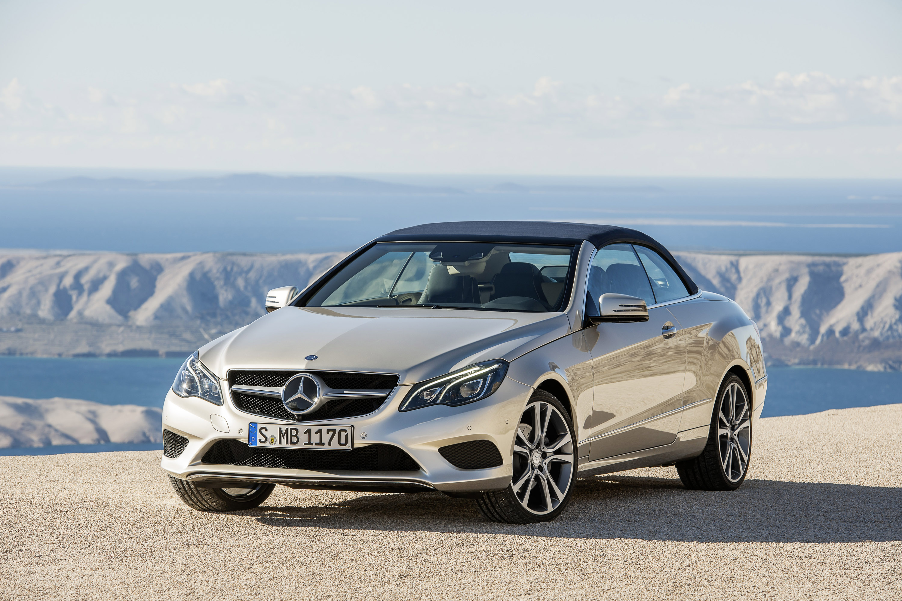 Mercedes-Benz E-Class Cabriolet photo #3