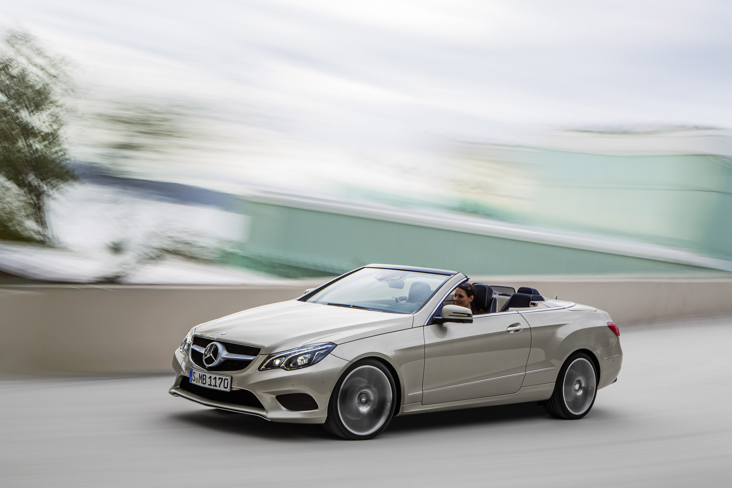 Mercedes-Benz E-Class Cabriolet photo #17