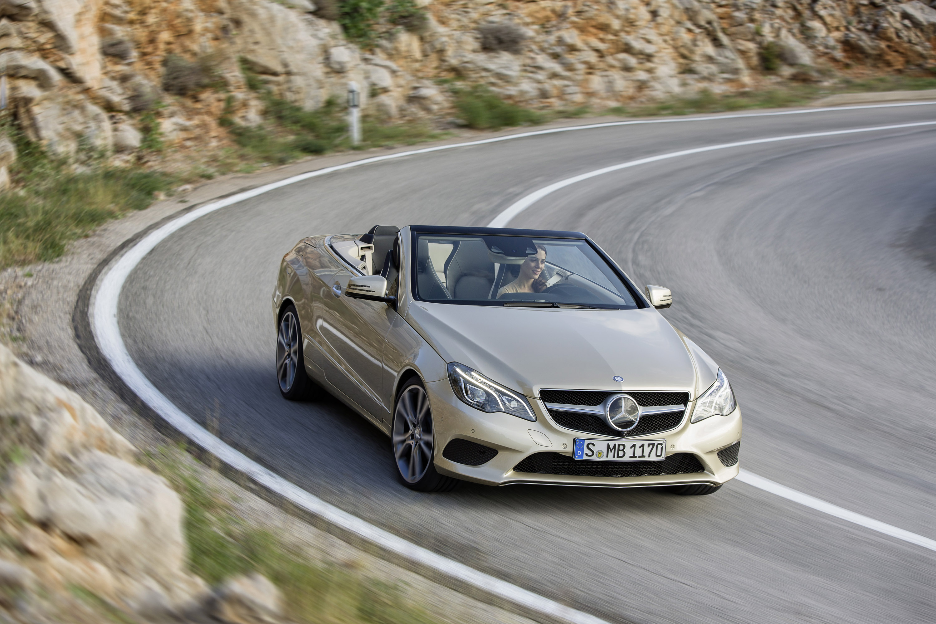 Mercedes-Benz E-Class Cabriolet photo #22