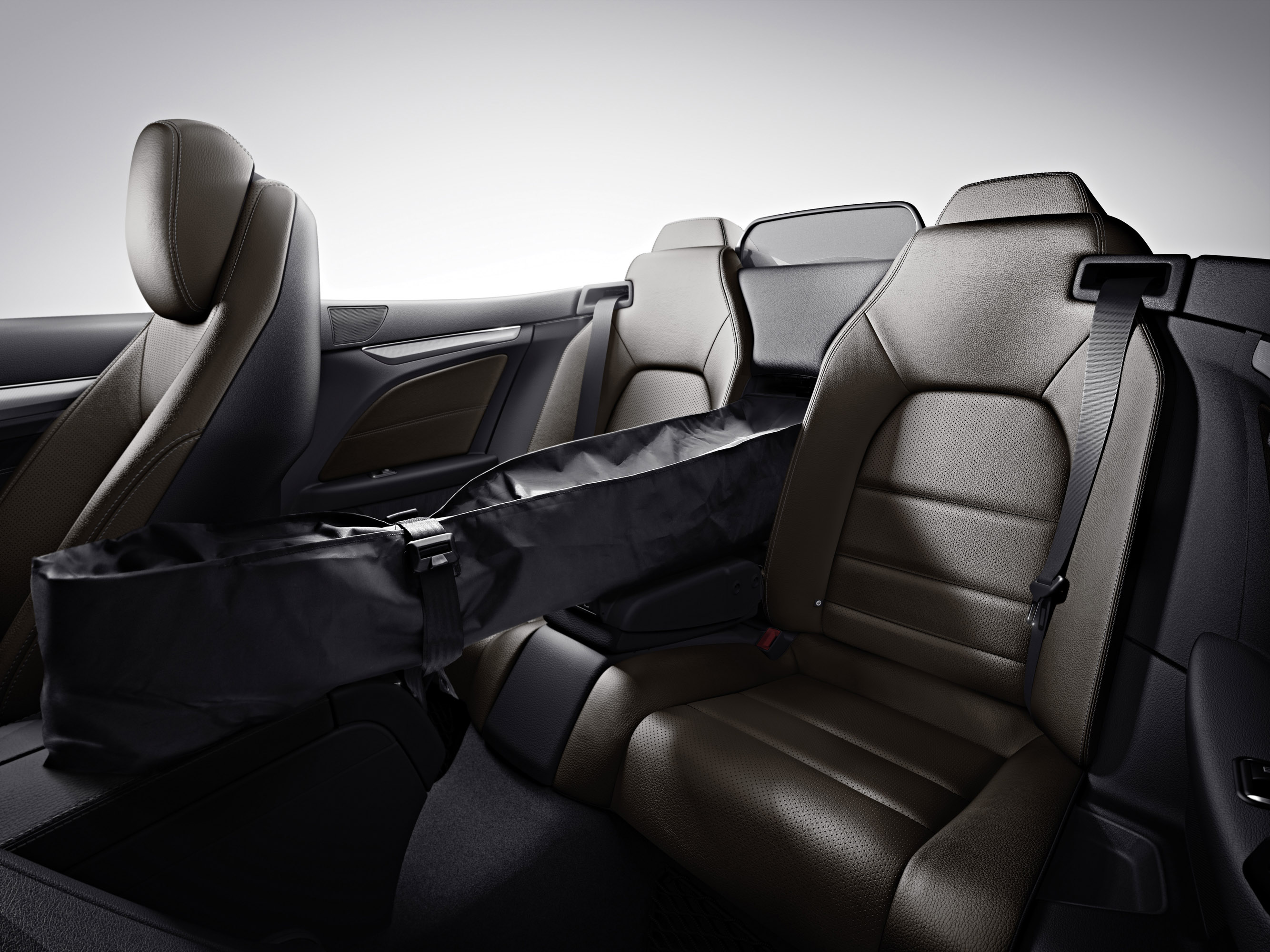 Mercedes-Benz E-Class Cabriolet photo #49
