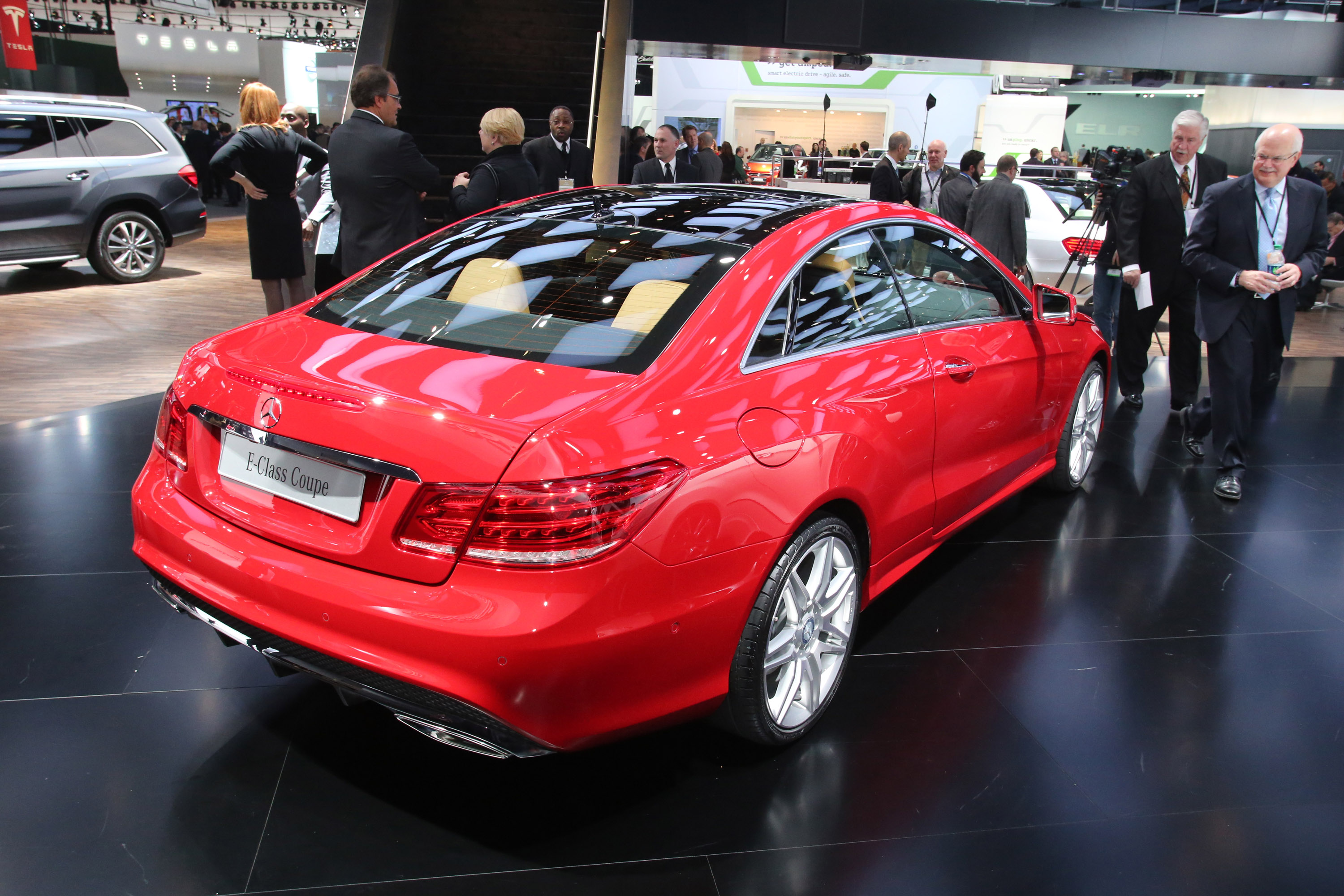Mercedes-Benz E-Class Coupe and Cabriolet photo #43