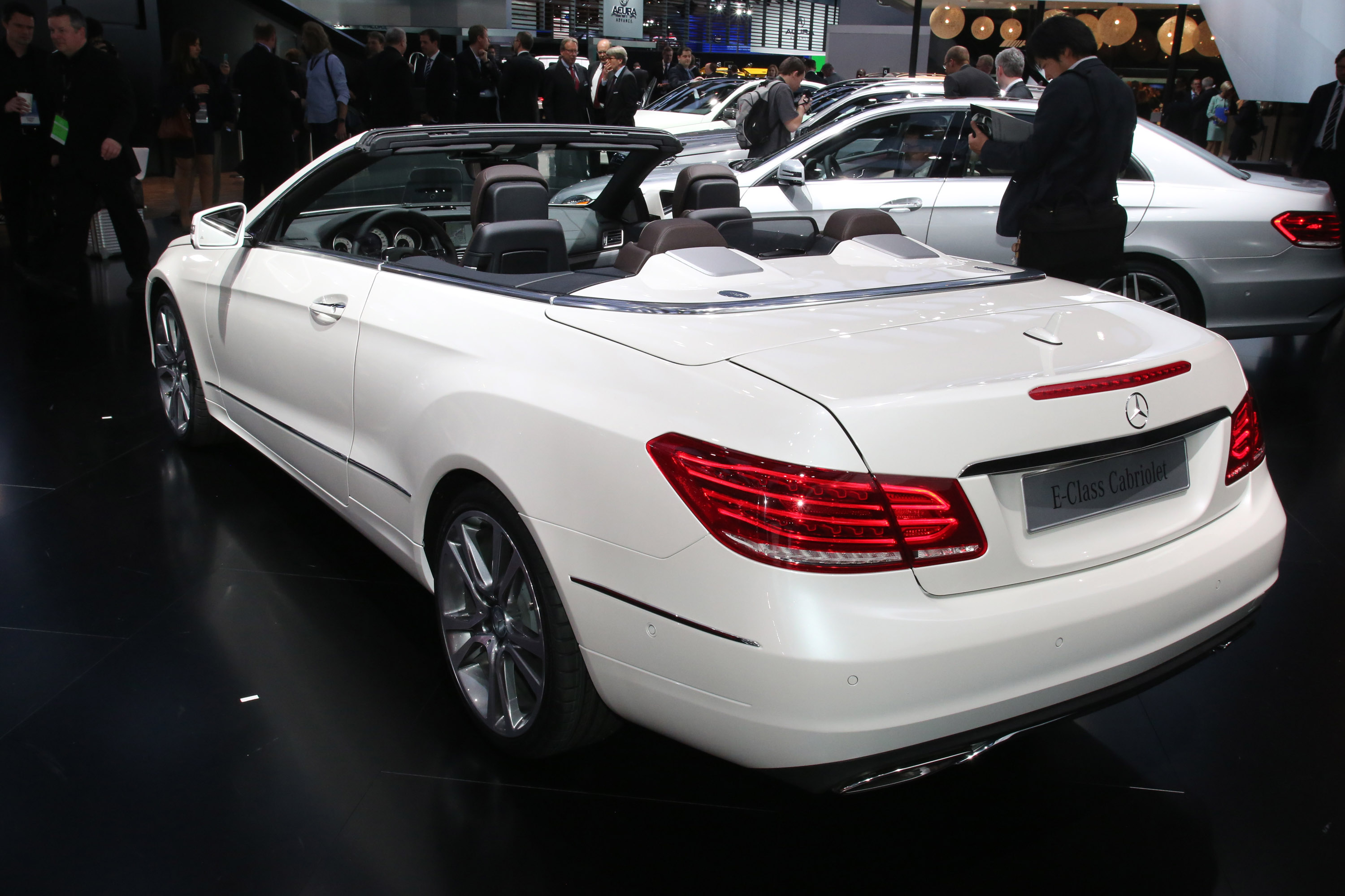 Mercedes-Benz E-Class Coupe and Cabriolet photo #45