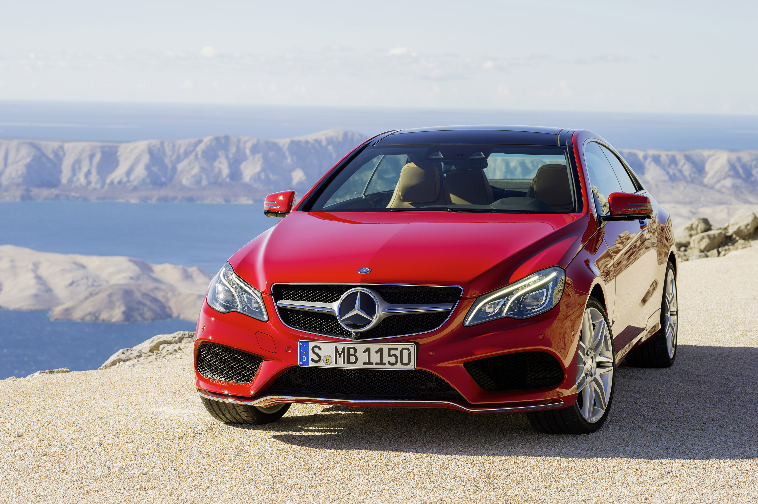 Mercedes-Benz E-Class Coupe photo #2