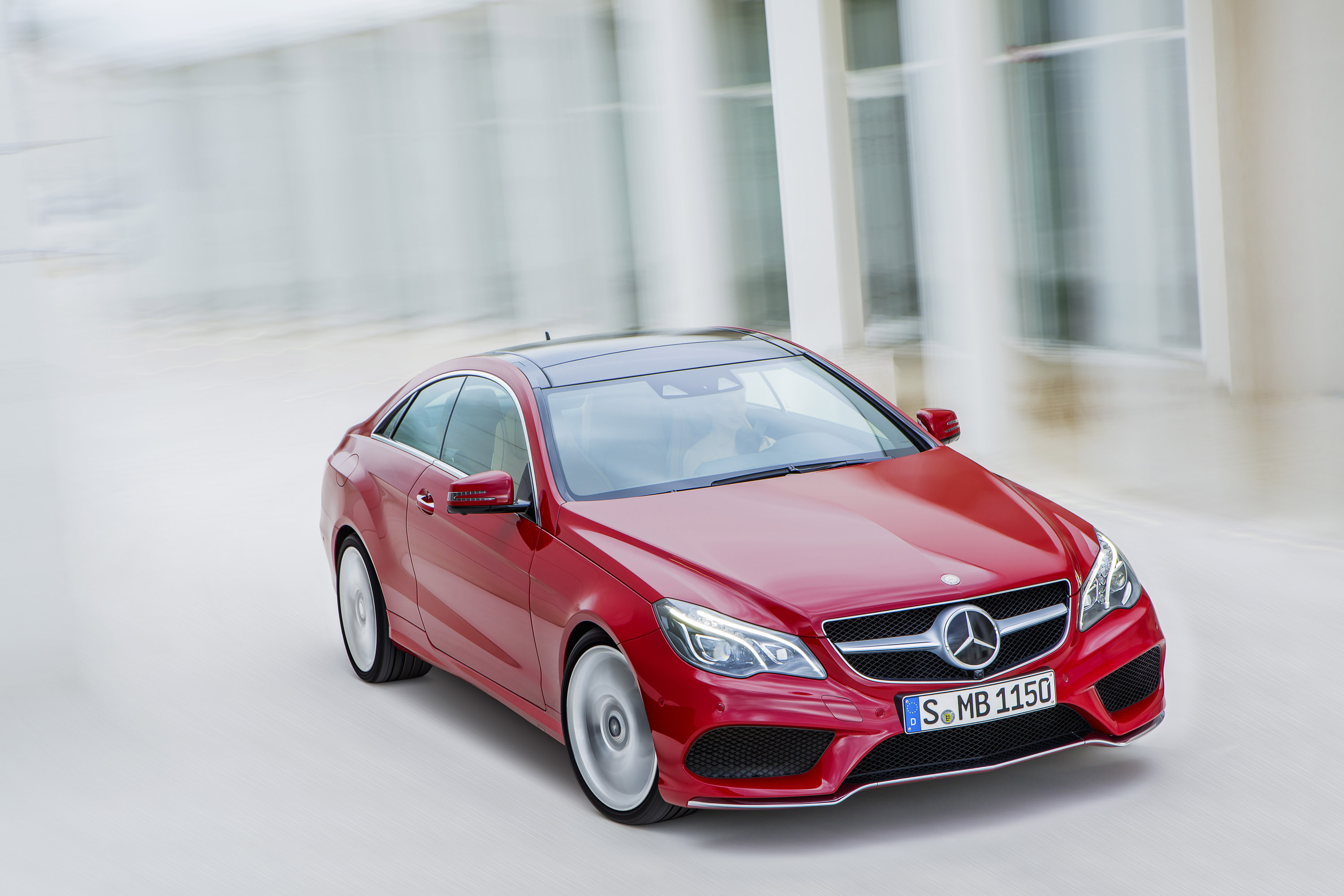 Mercedes-Benz E-Class Coupe photo #3