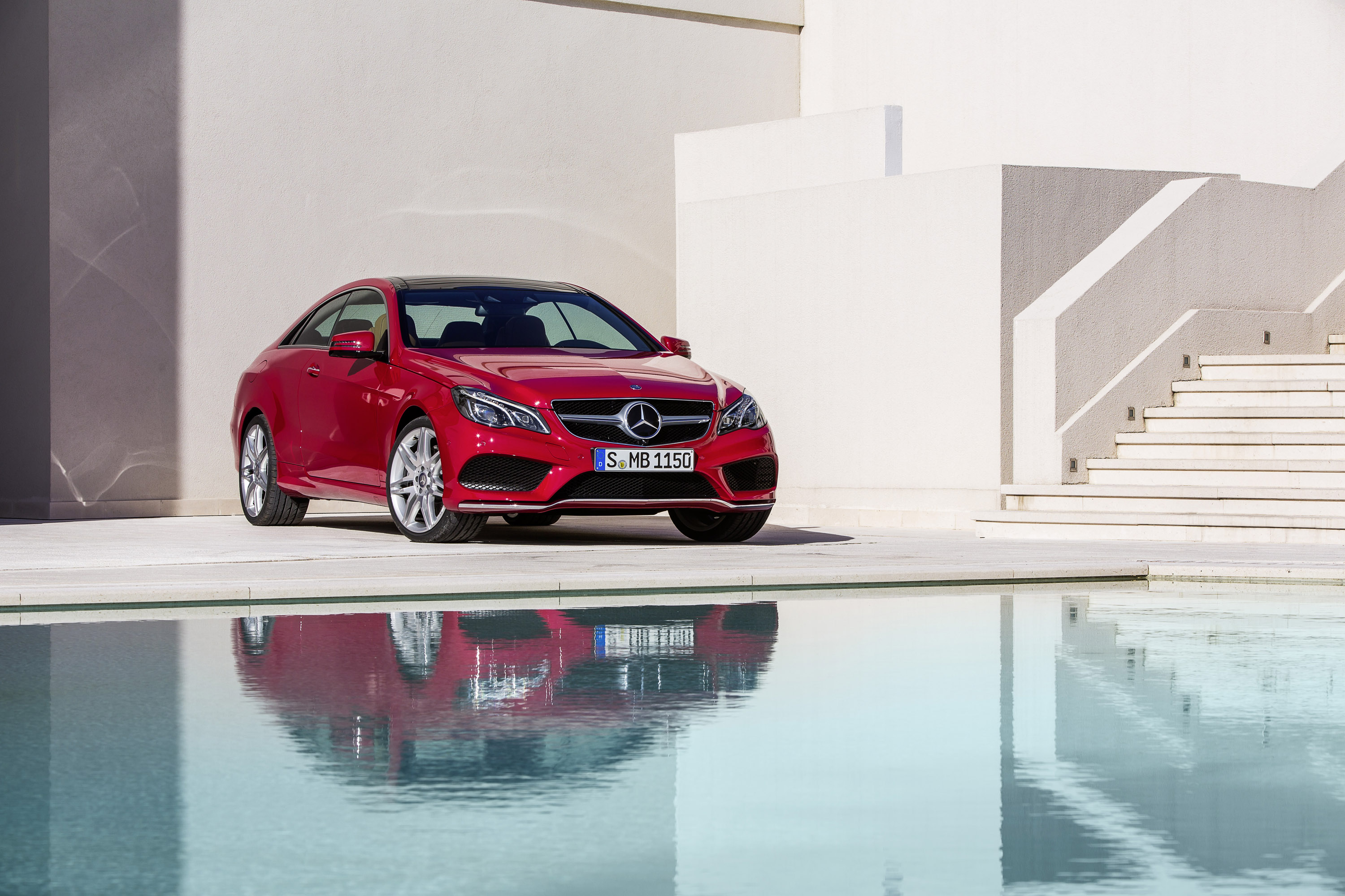 Mercedes-Benz E-Class Coupe photo #20