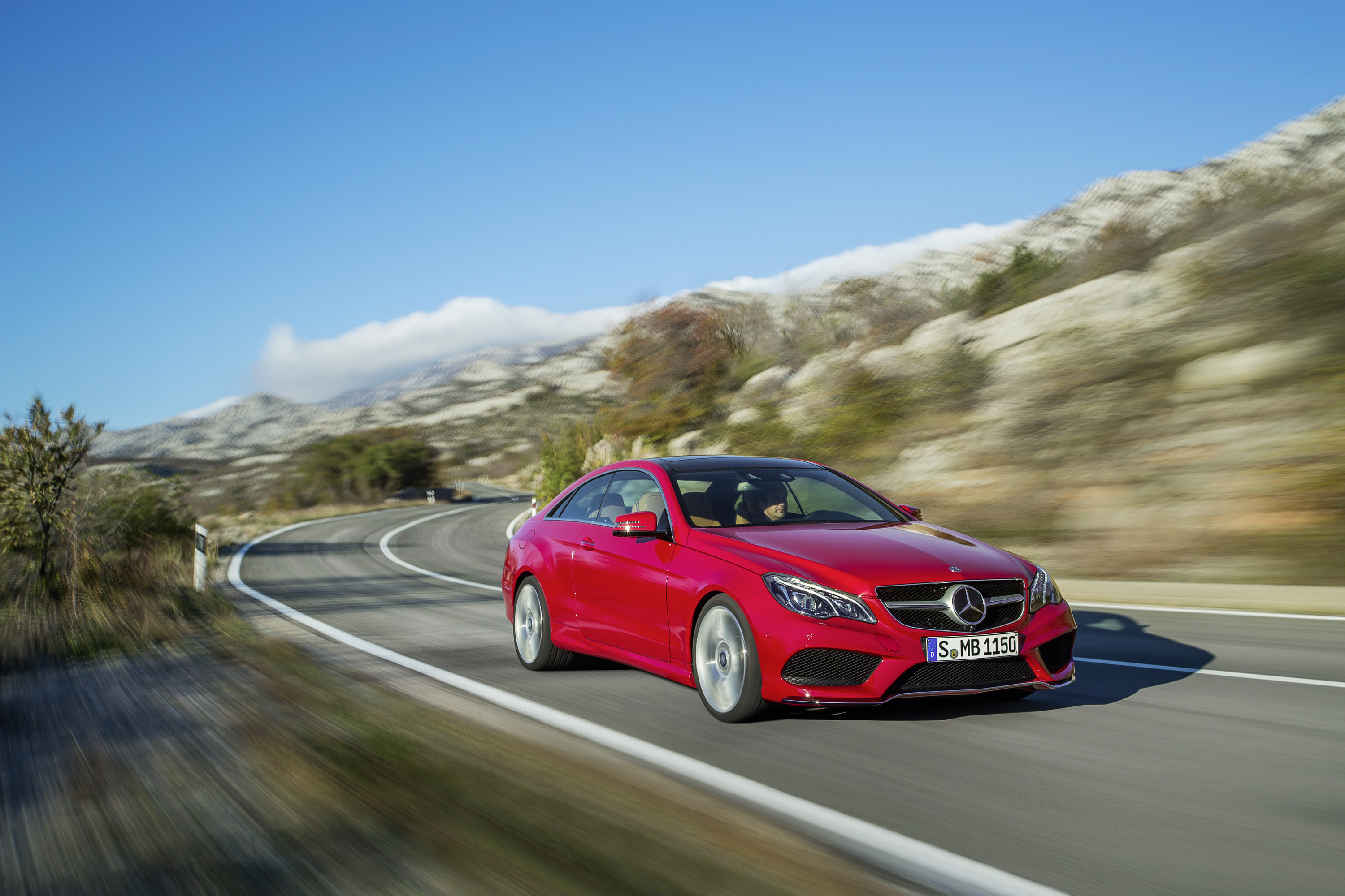 Mercedes-Benz E-Class Coupe photo #22