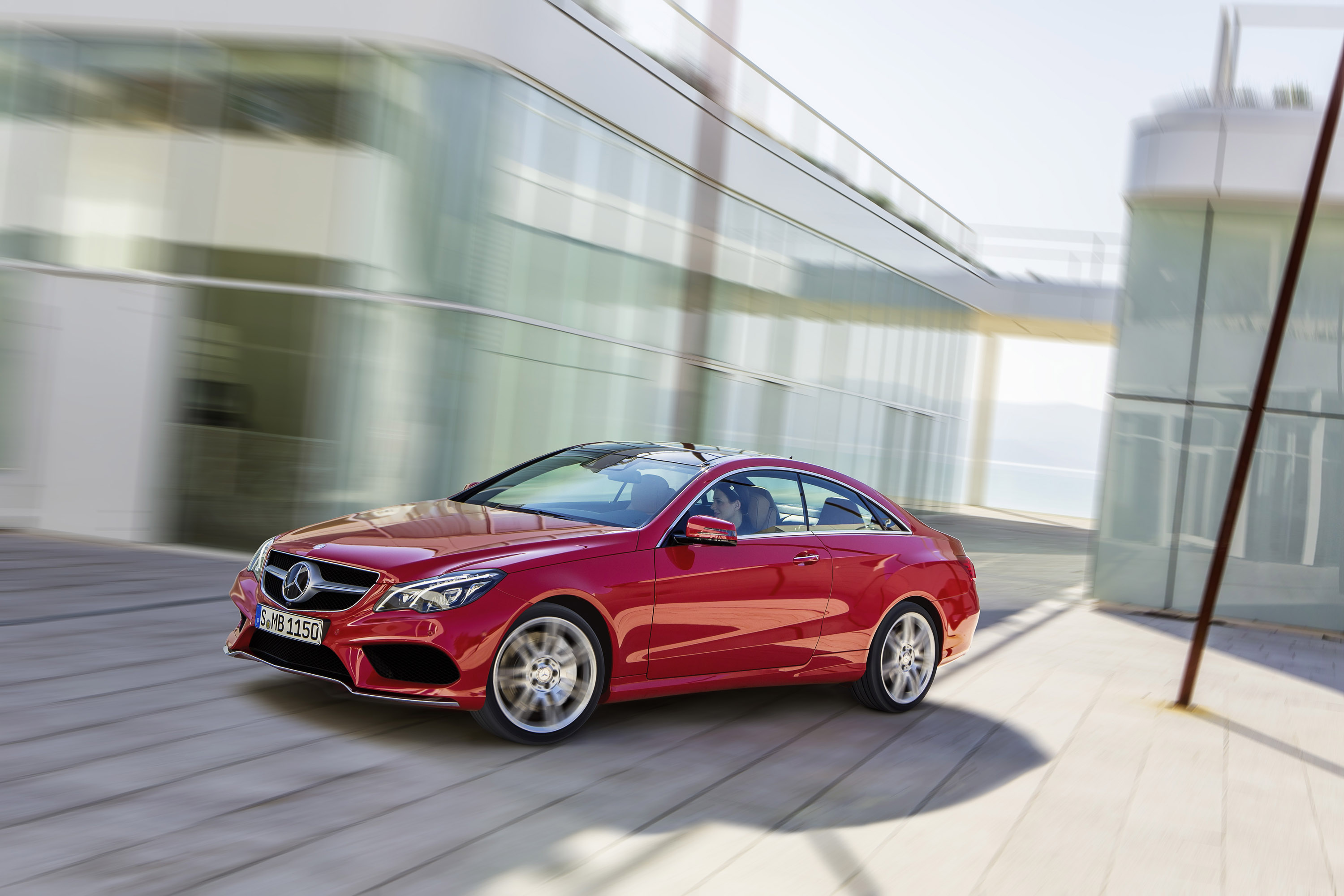 Mercedes-Benz E-Class Coupe photo #25